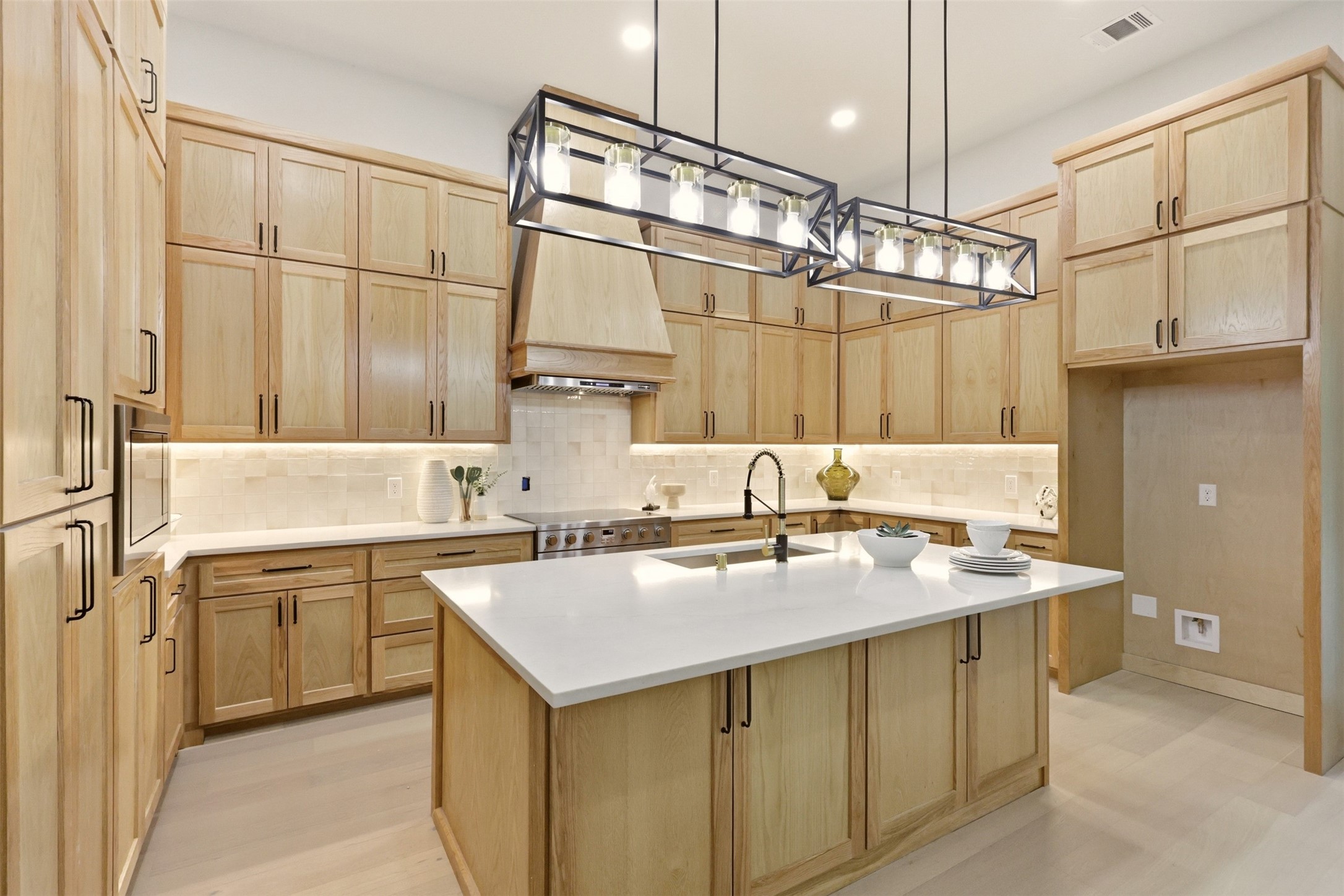 7016 Westover Drive Granbury TX 76049