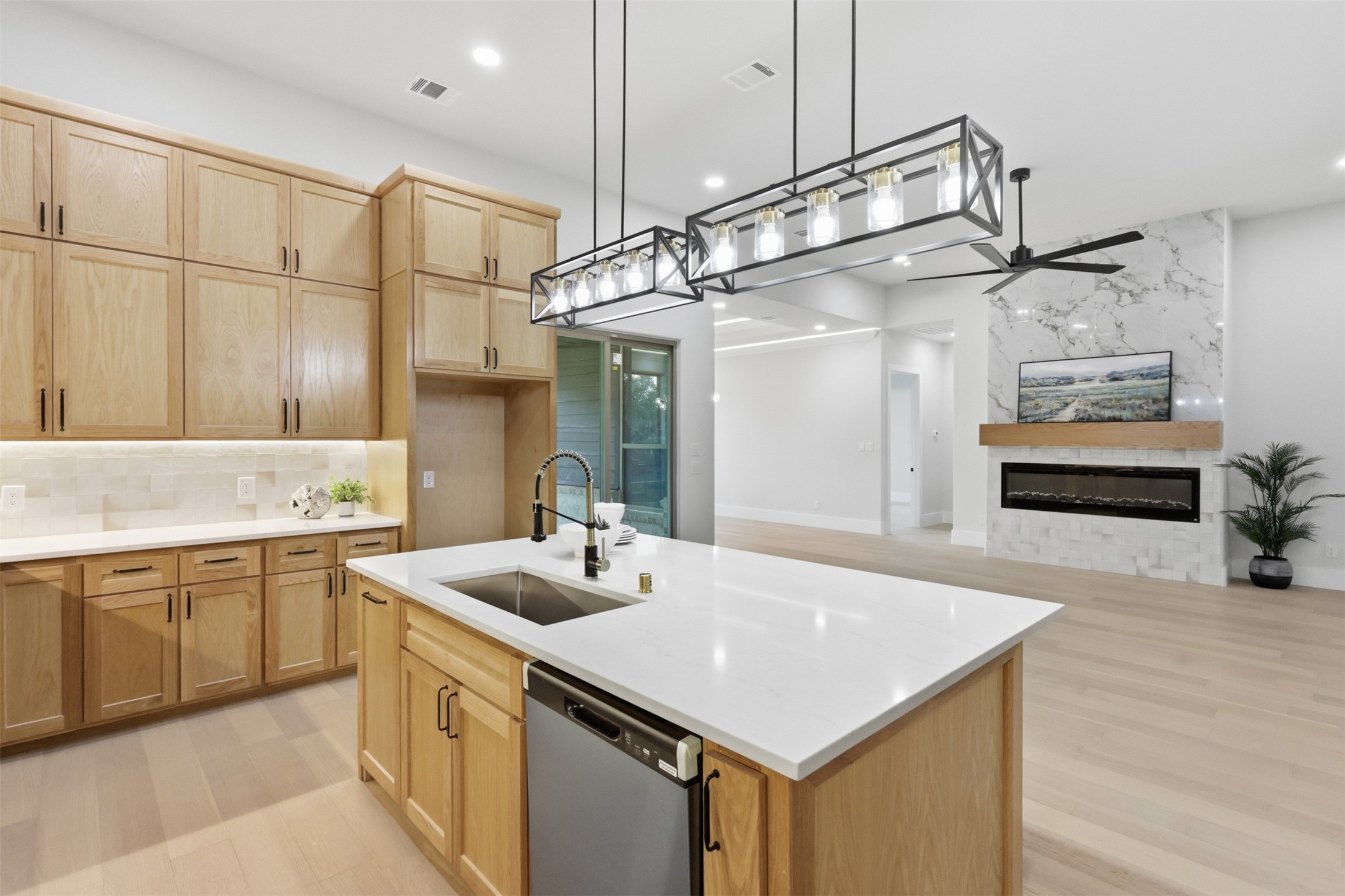7016 Westover Drive Granbury TX 76049