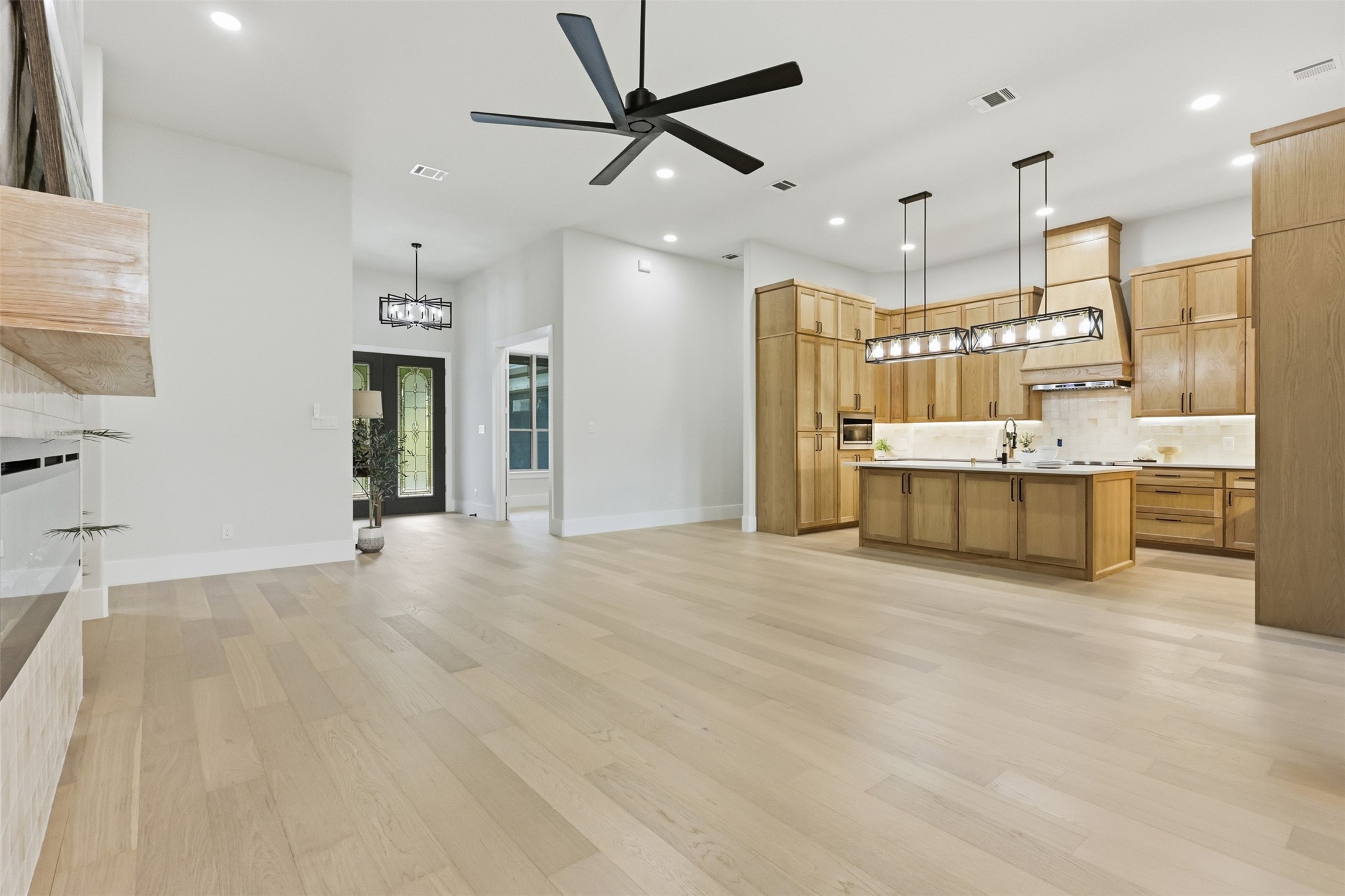 7016 Westover Drive Granbury TX 76049