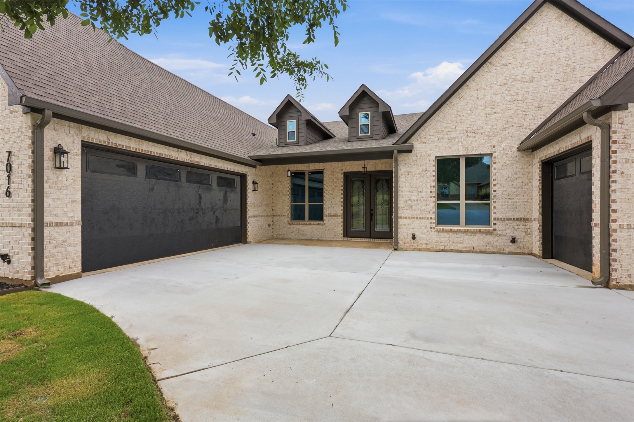 7016 Westover Drive Granbury TX 76049
