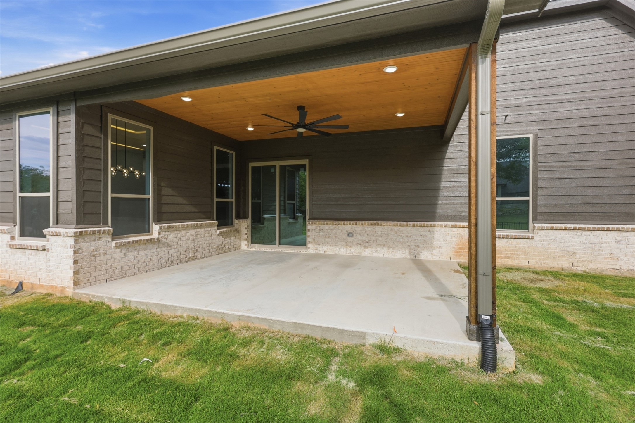7016 Westover Drive Granbury TX 76049