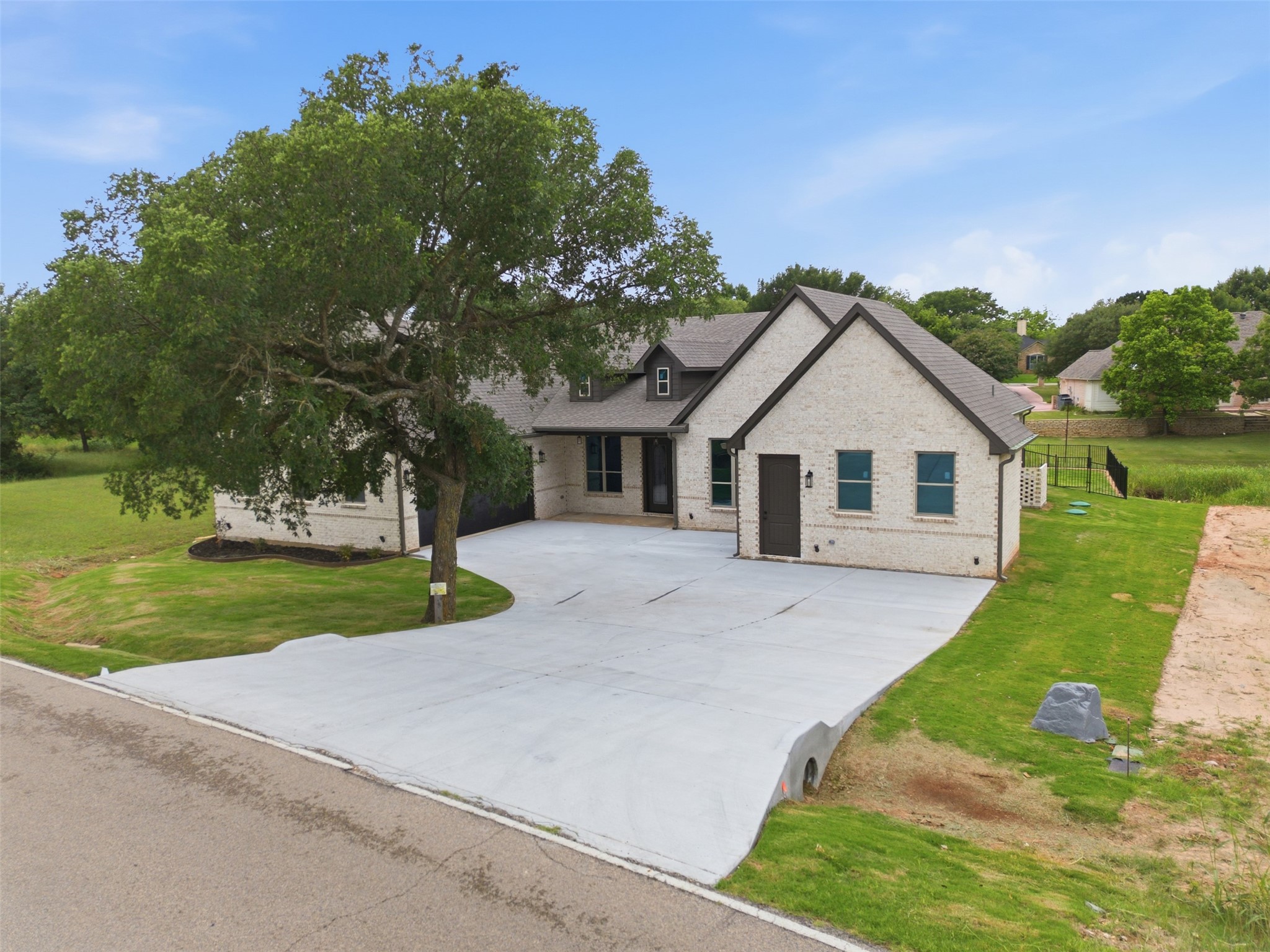 7016 Westover Drive Granbury TX 76049