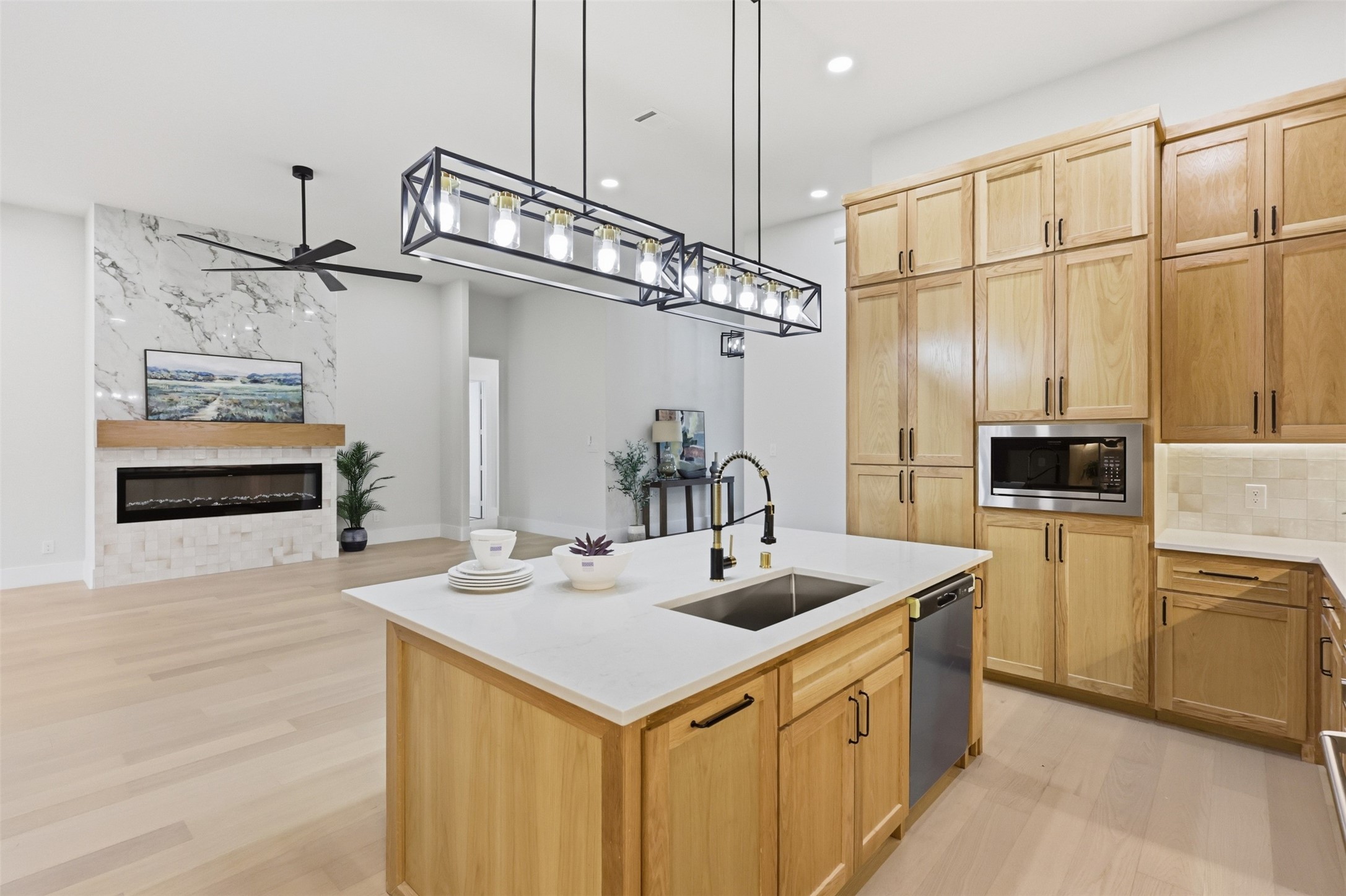 7016 Westover Drive Granbury TX 76049