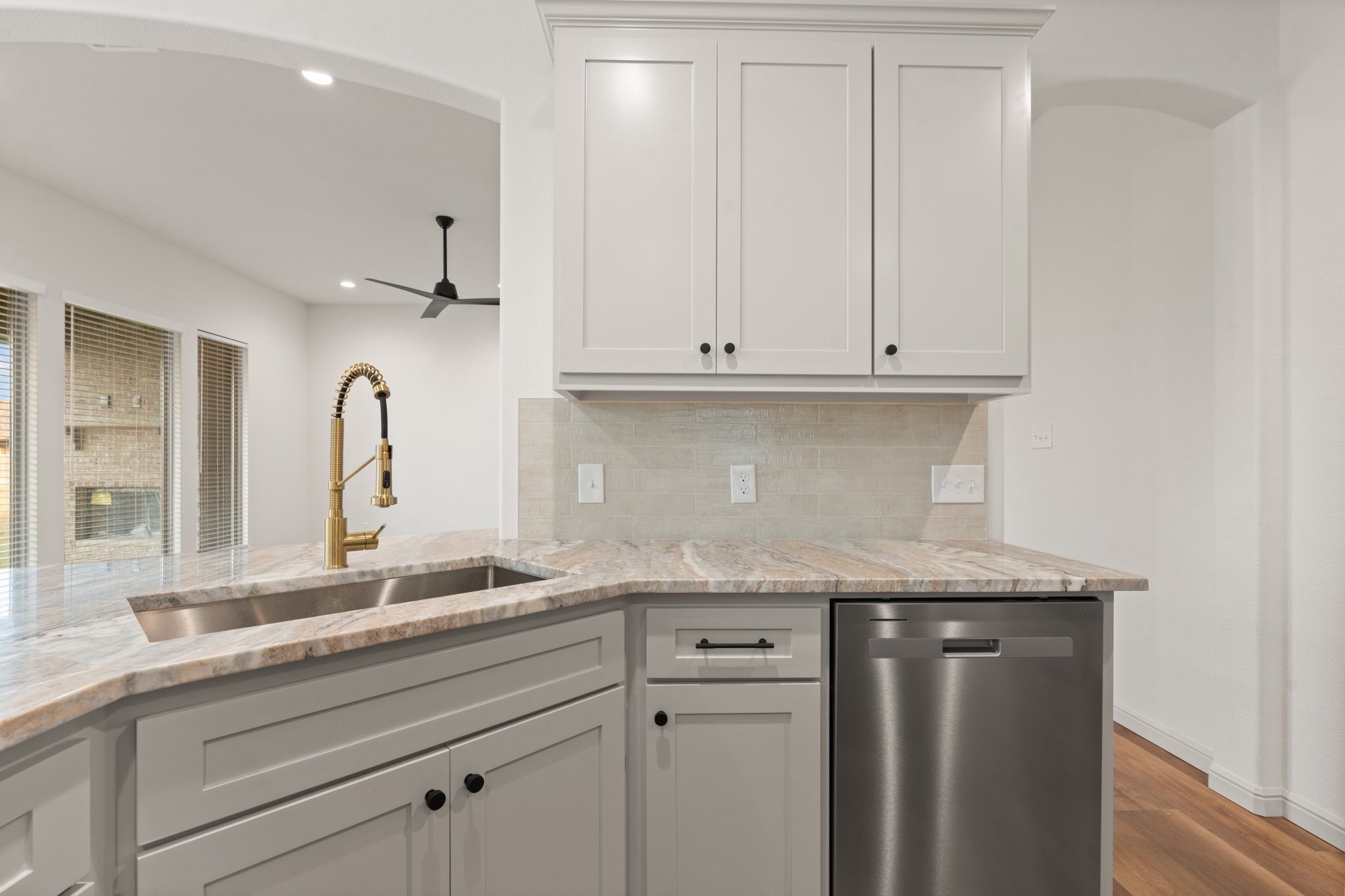 1707 Lakeway Drive Cleburne TX 76033