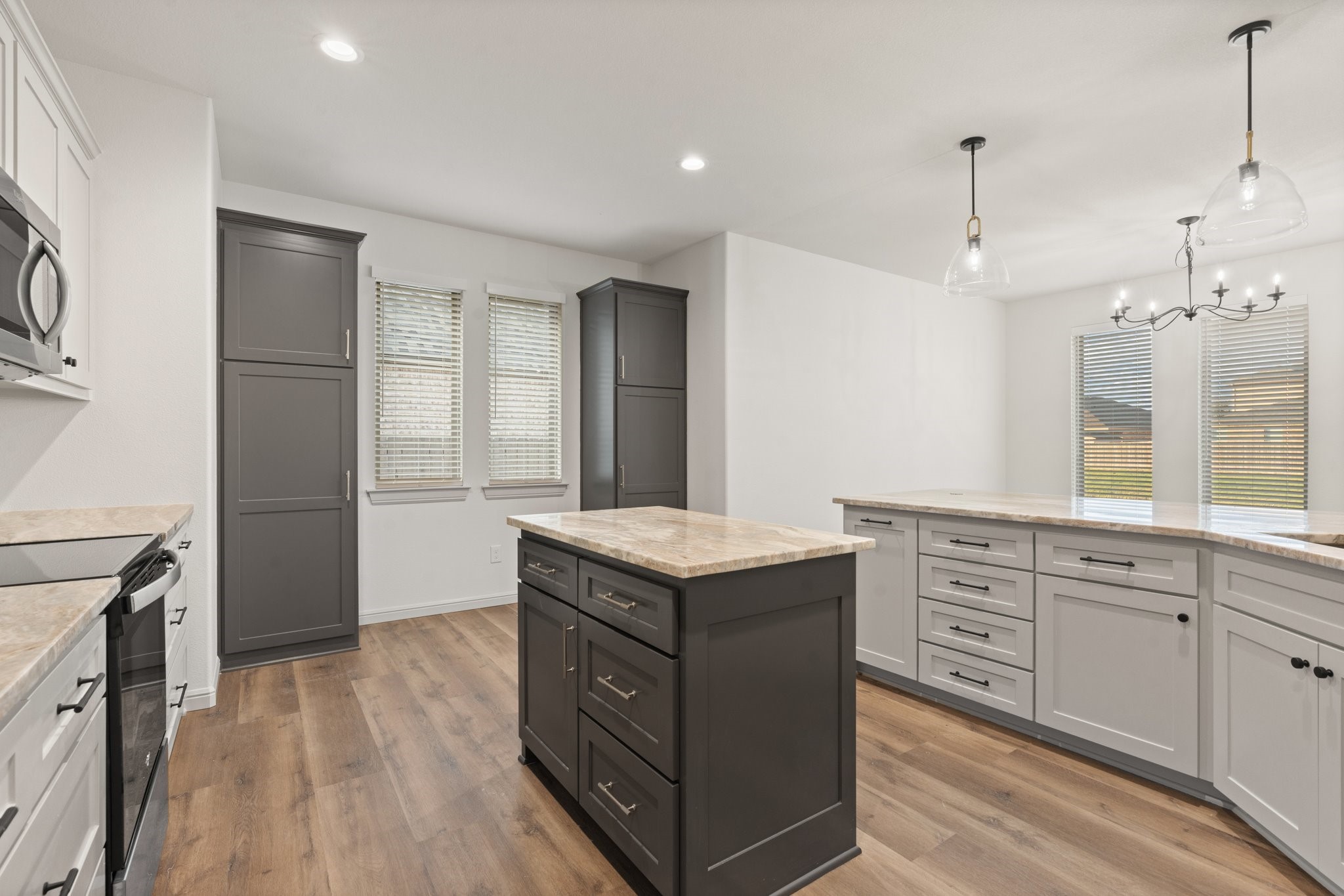 1707 Lakeway Drive Cleburne TX 76033