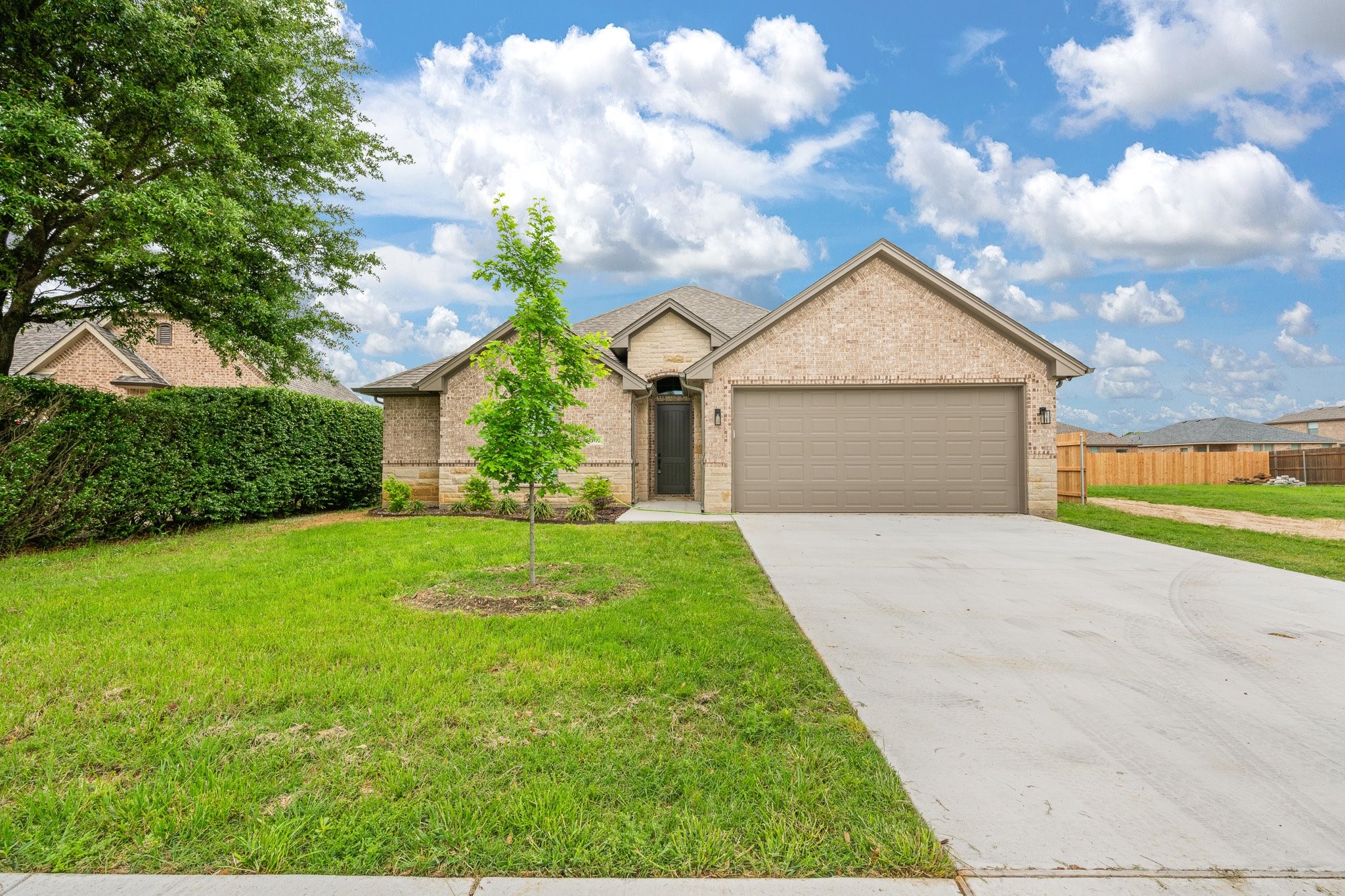 1707 Lakeway Drive Cleburne TX 76033