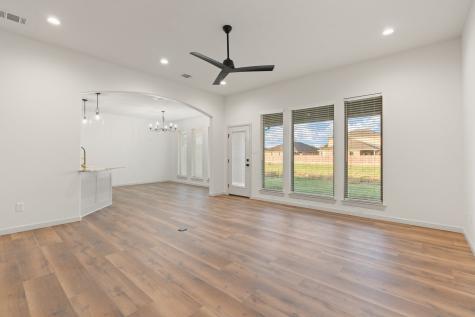 1707 Lakeway Drive Cleburne TX 76033
