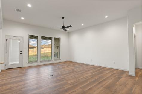 1707 Lakeway Drive Cleburne TX 76033