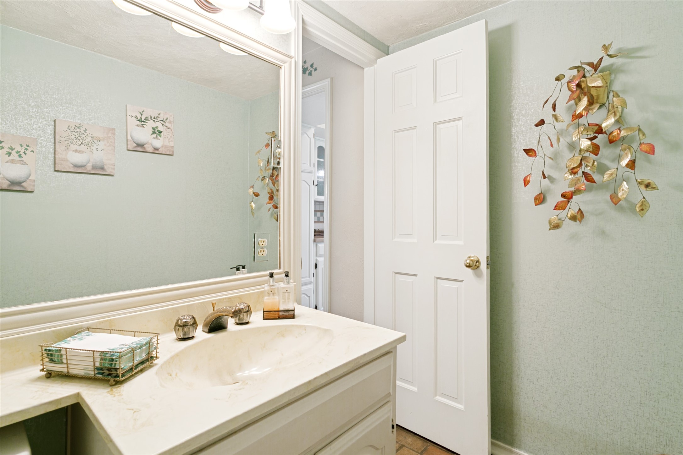 2022 Brookside Drive Grapevine TX 76051