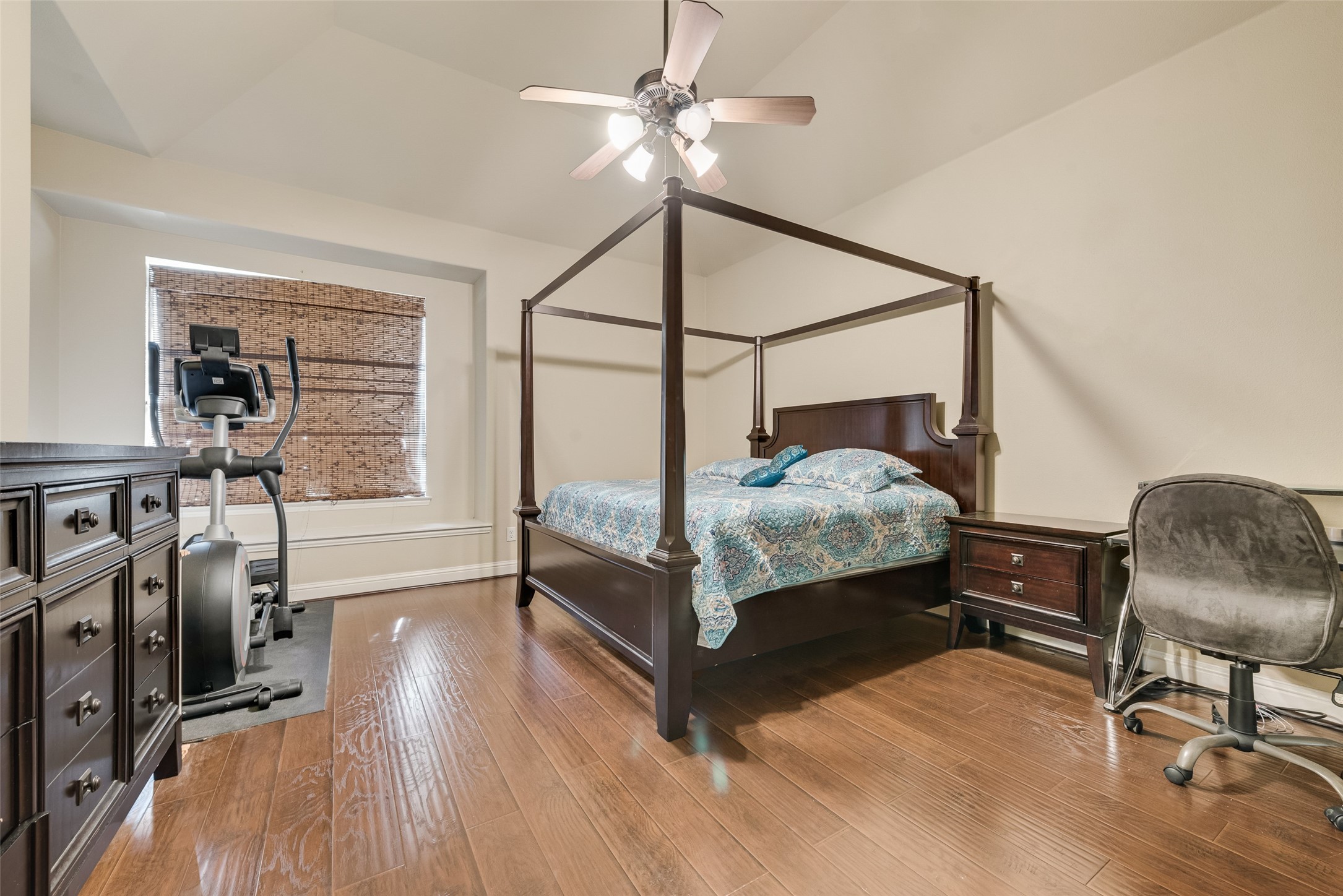 5736 New Castle Drive Richardson TX 75082