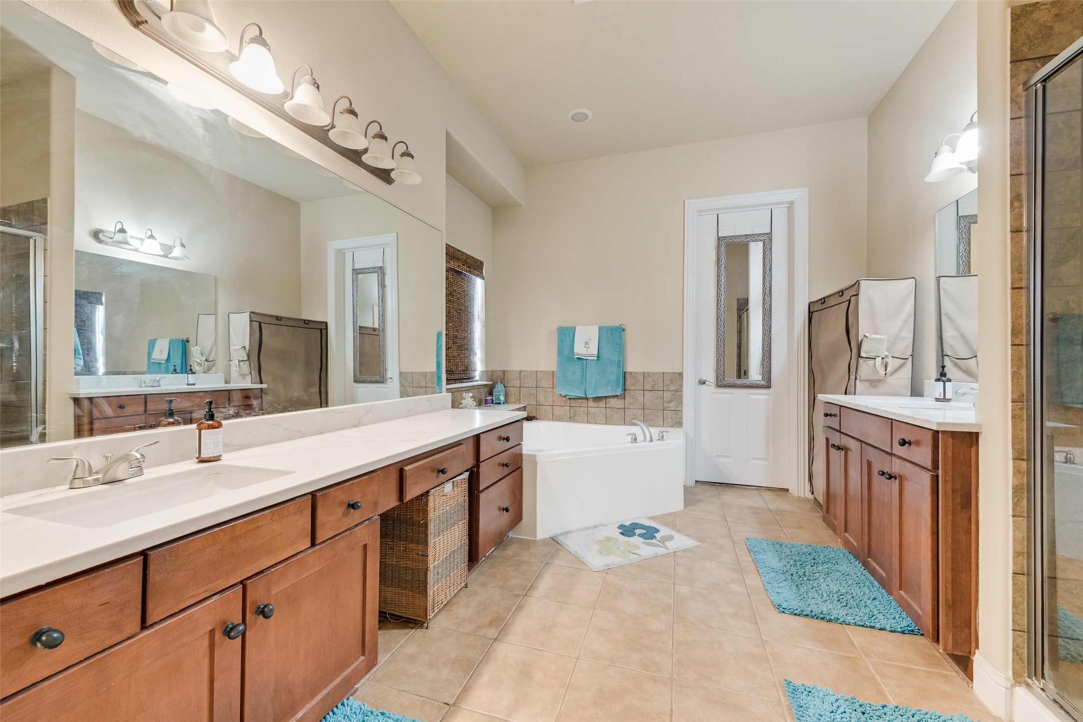 5736 New Castle Drive Richardson TX 75082