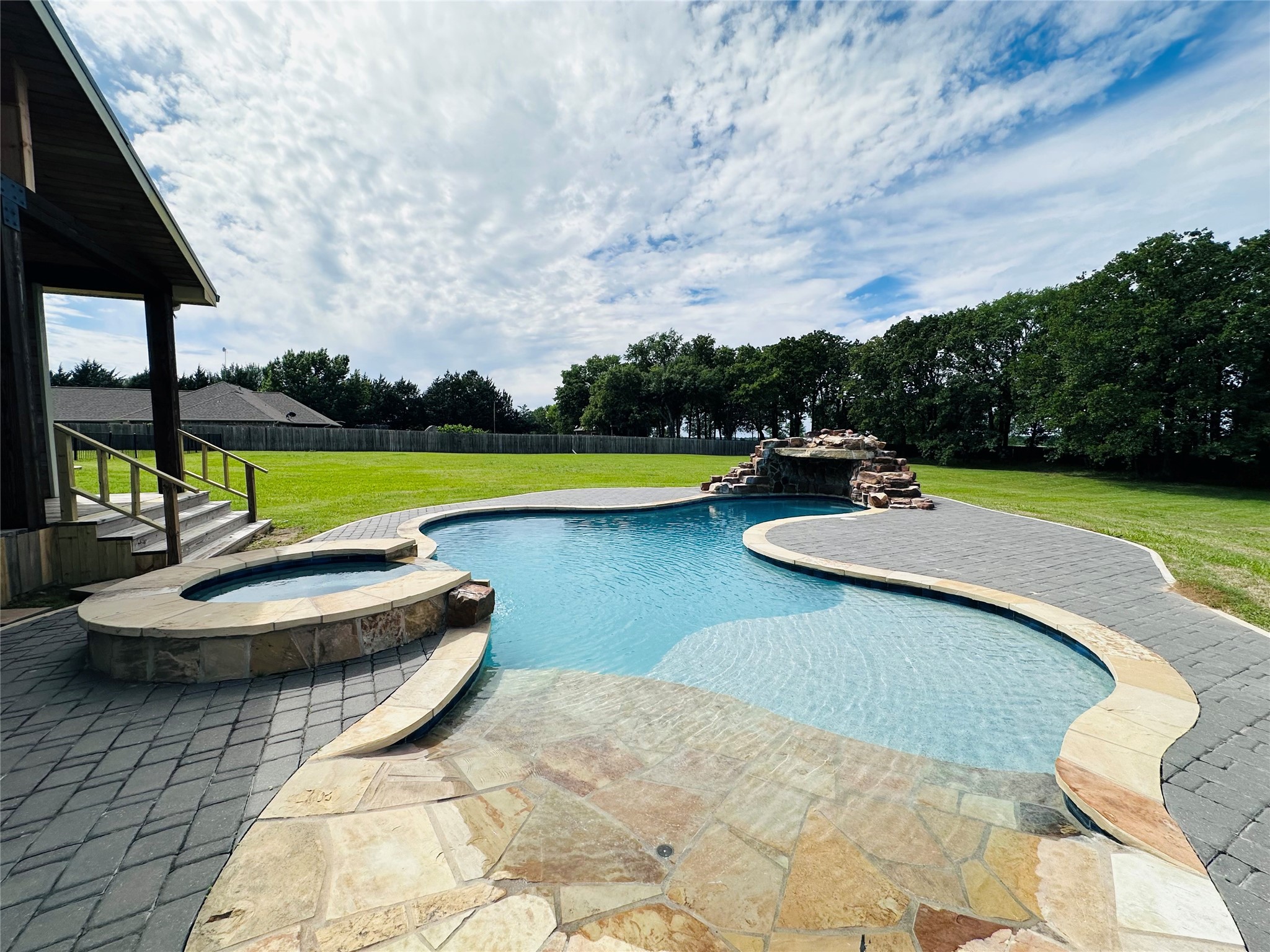 192 Randy Street Gun Barrel City TX 75156