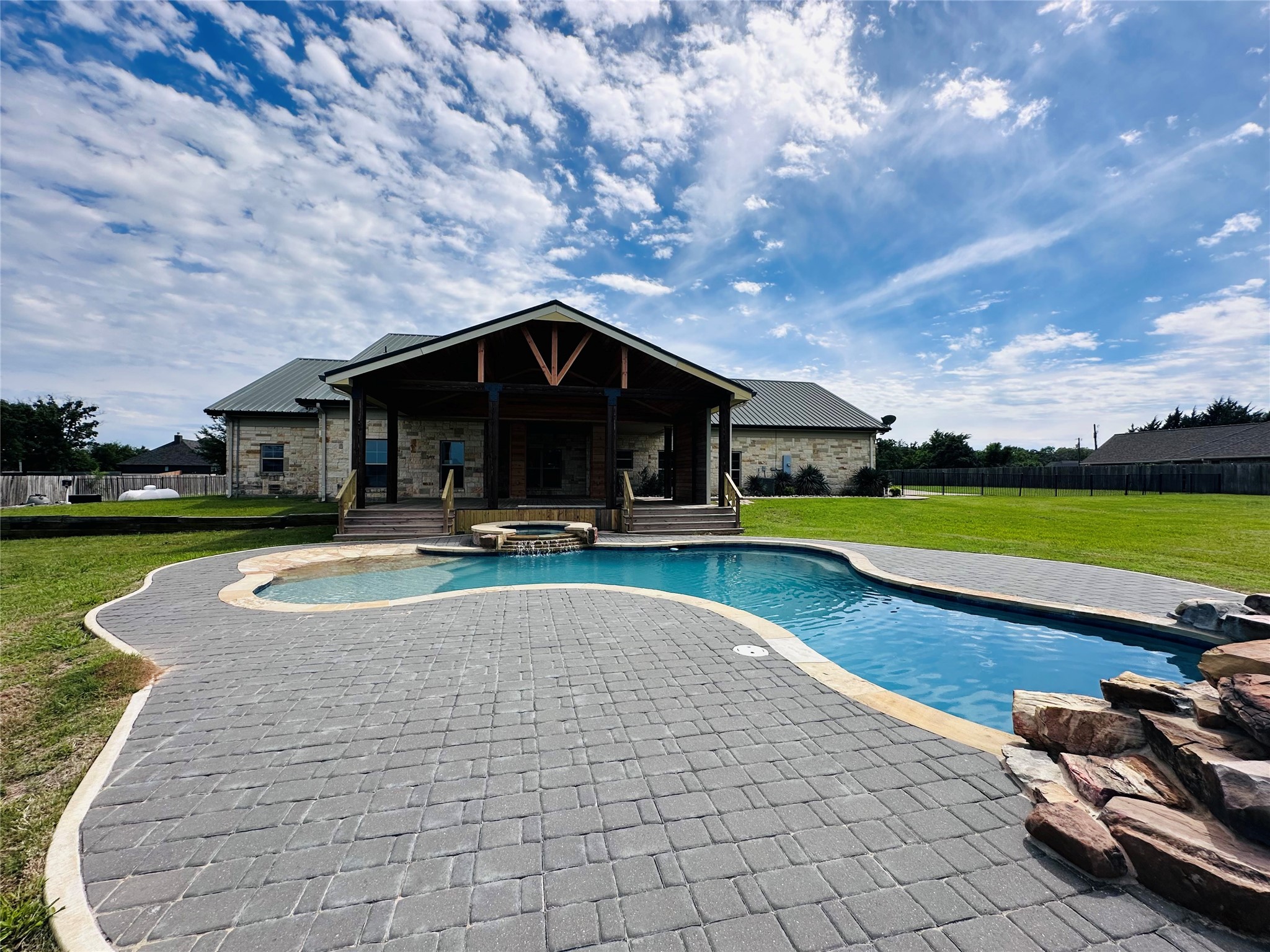 192 Randy Street Gun Barrel City TX 75156