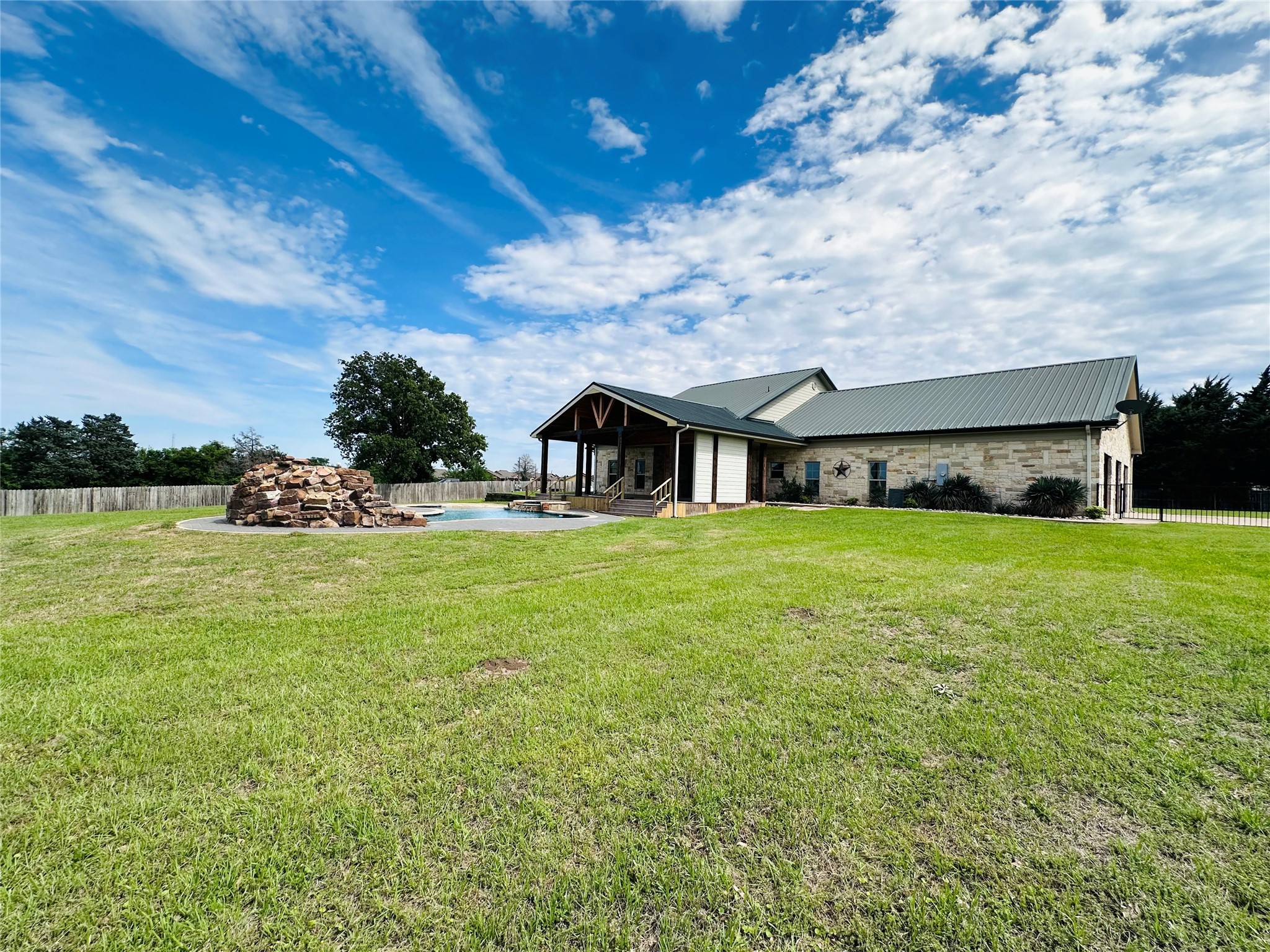 192 Randy Street Gun Barrel City TX 75156
