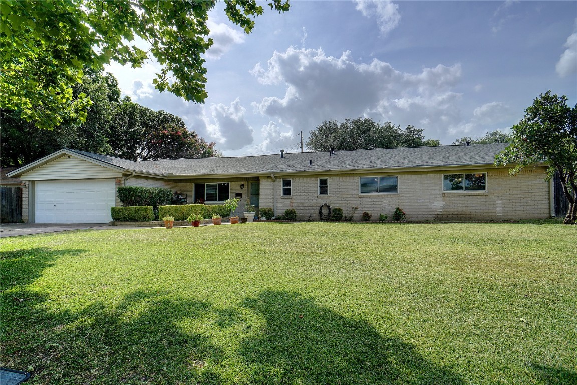 1725 Weathered Street Irving TX 75062