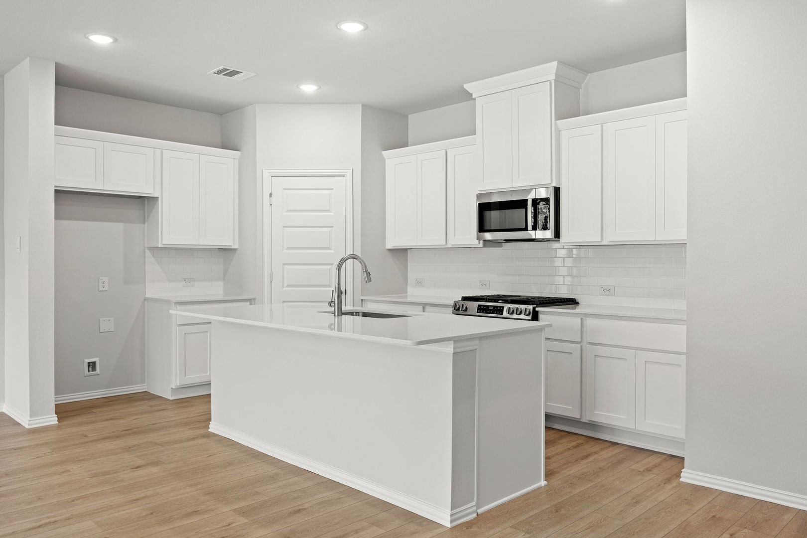 3300 Goshawk Drive Denton TX 76208