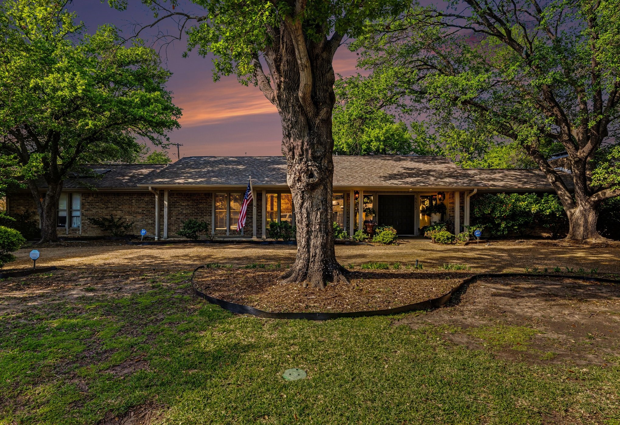 6517 Briarmeade Drive Dallas TX 75254