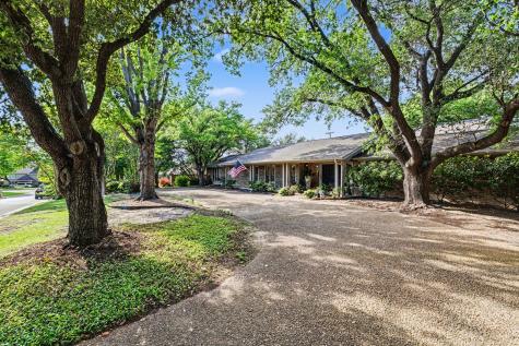 6517 Briarmeade Drive Dallas TX 75254