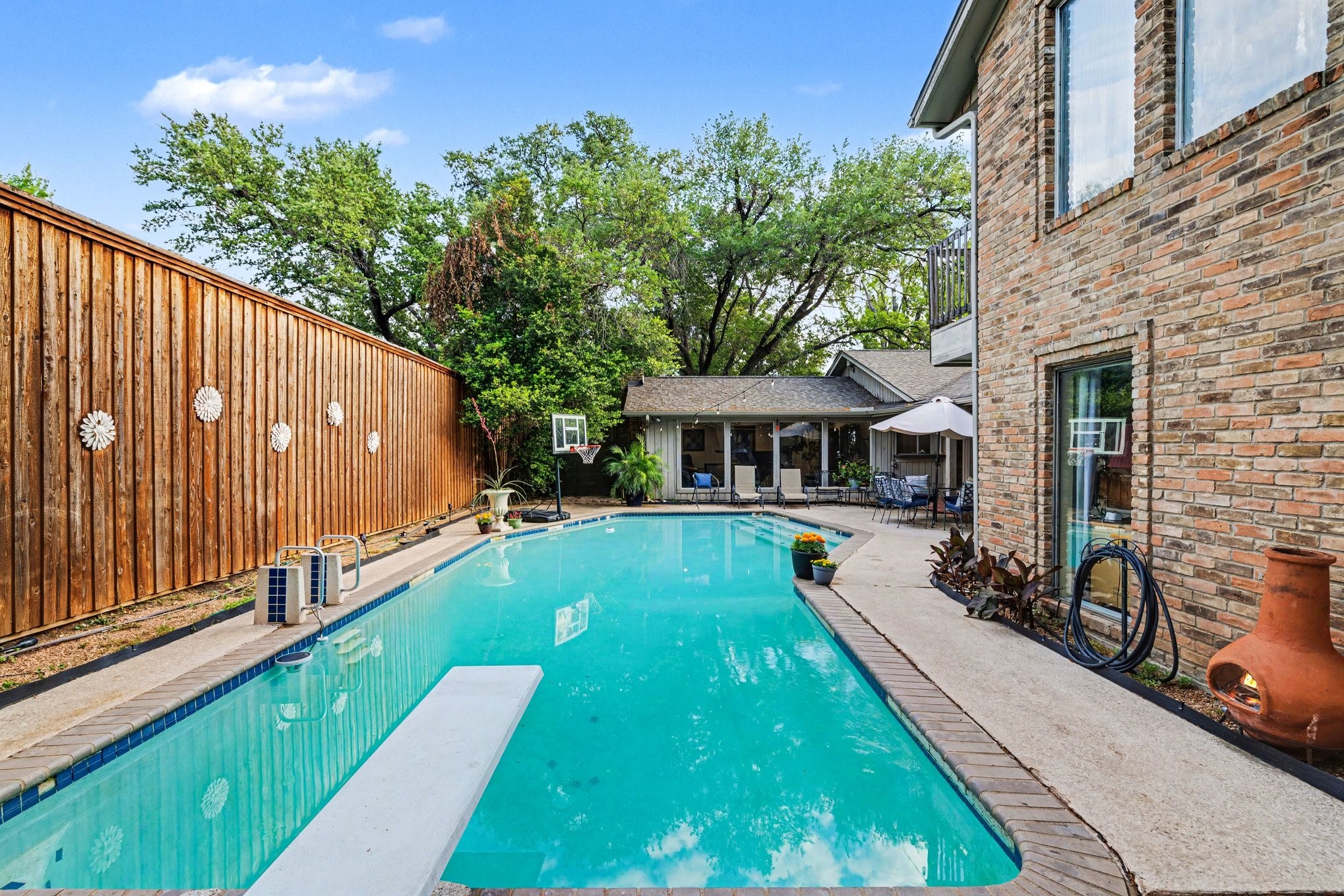 6517 Briarmeade Drive Dallas TX 75254