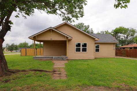 301 N Friou Street Alvarado TX 76009