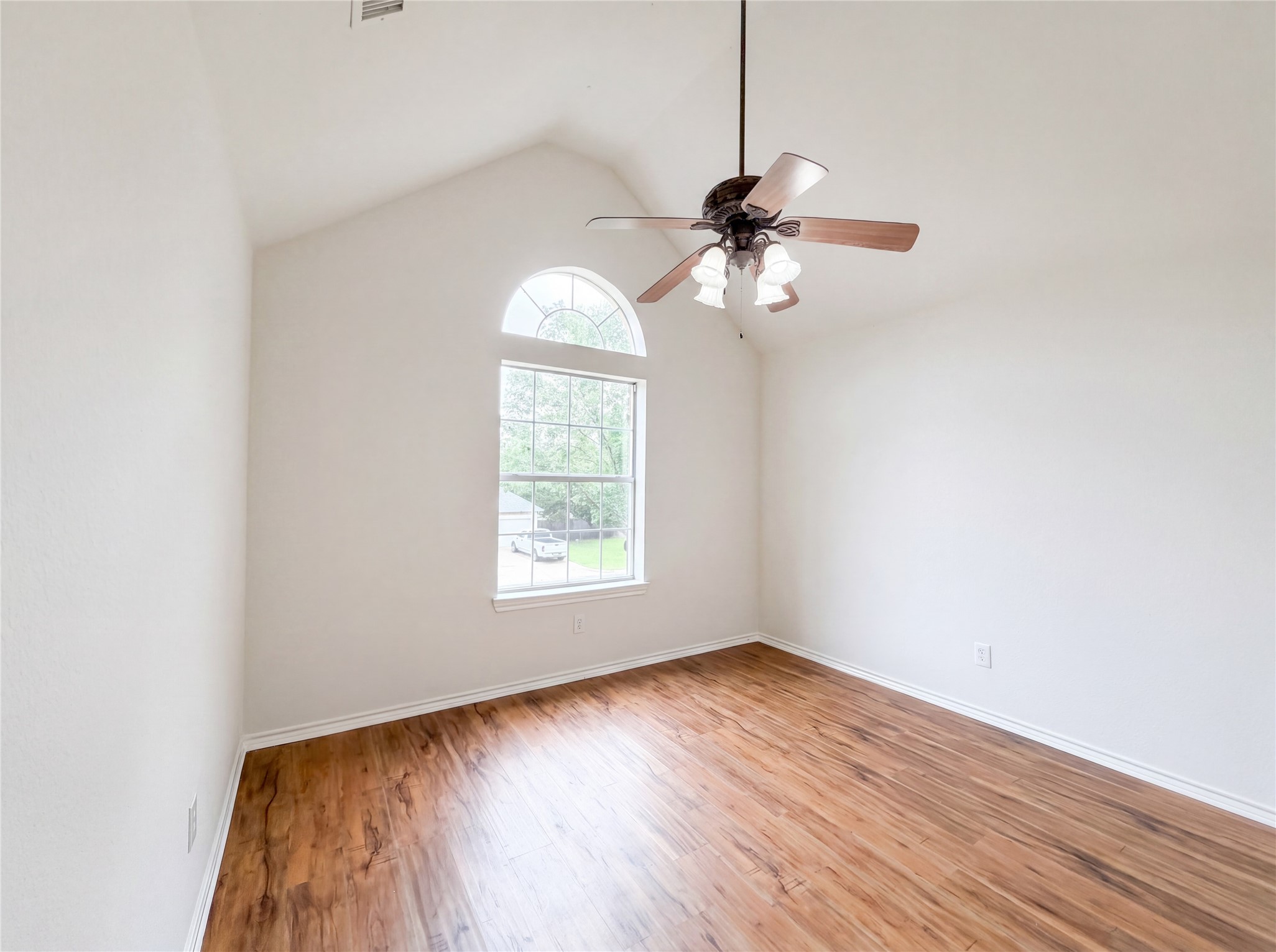 6218 Kingswood Drive Arlington TX 76001