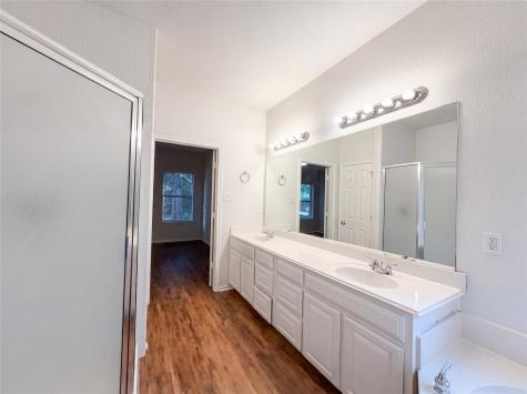 6218 Kingswood Drive Arlington TX 76001