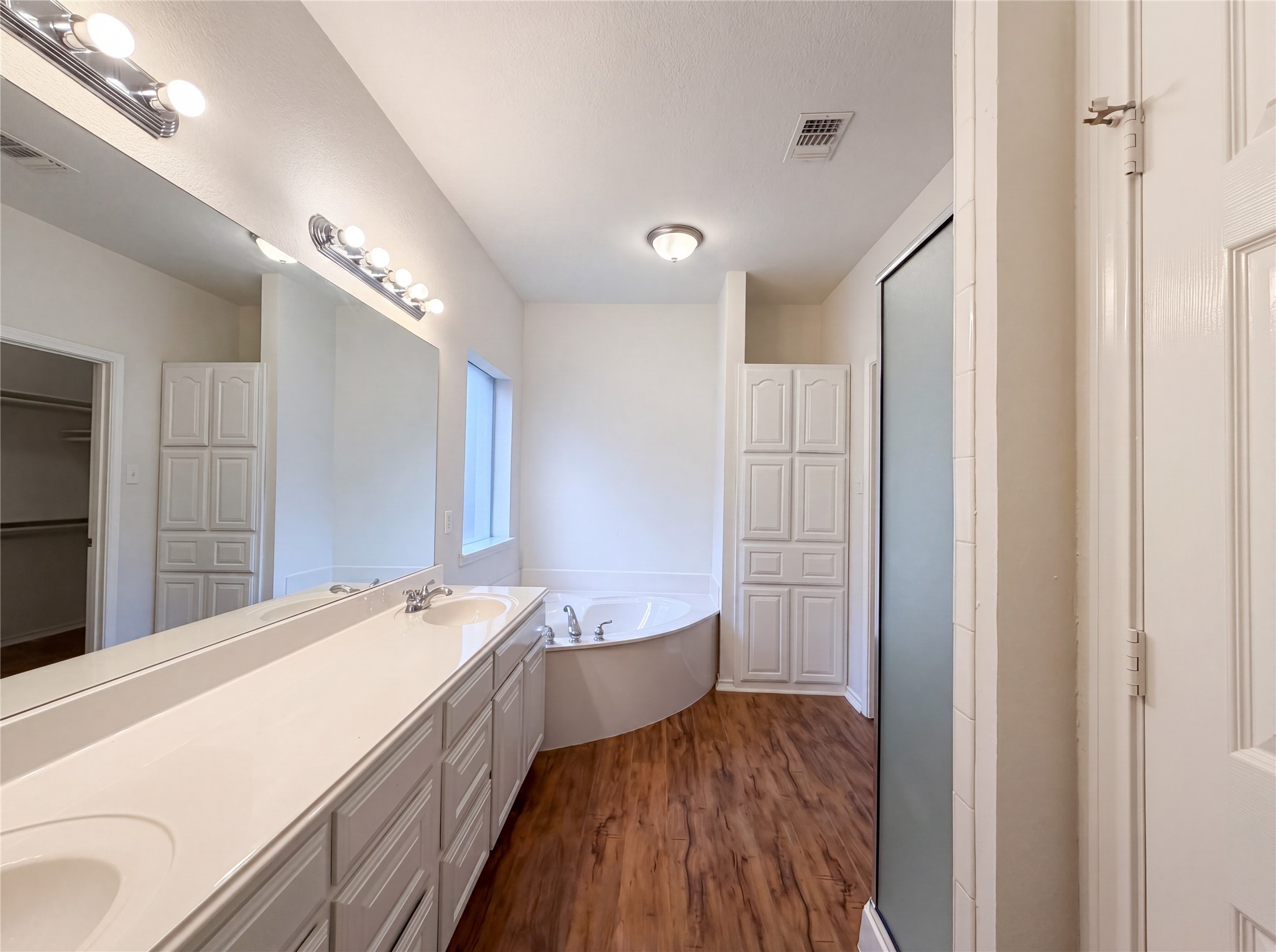 6218 Kingswood Drive Arlington TX 76001