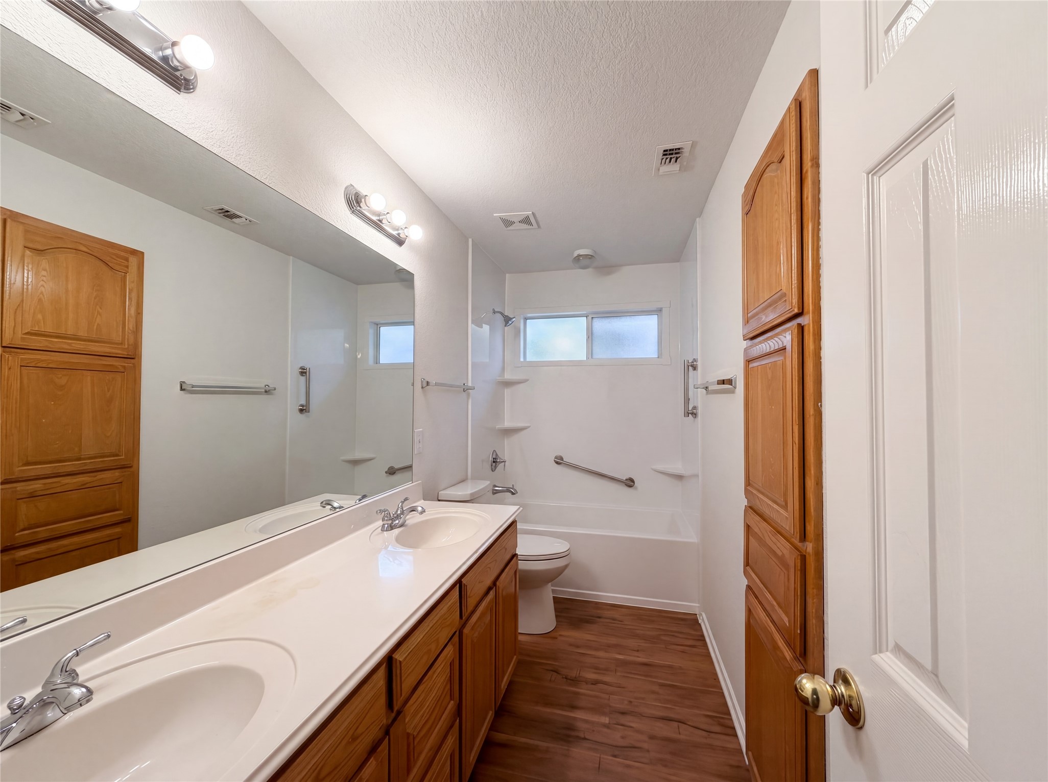 6218 Kingswood Drive Arlington TX 76001