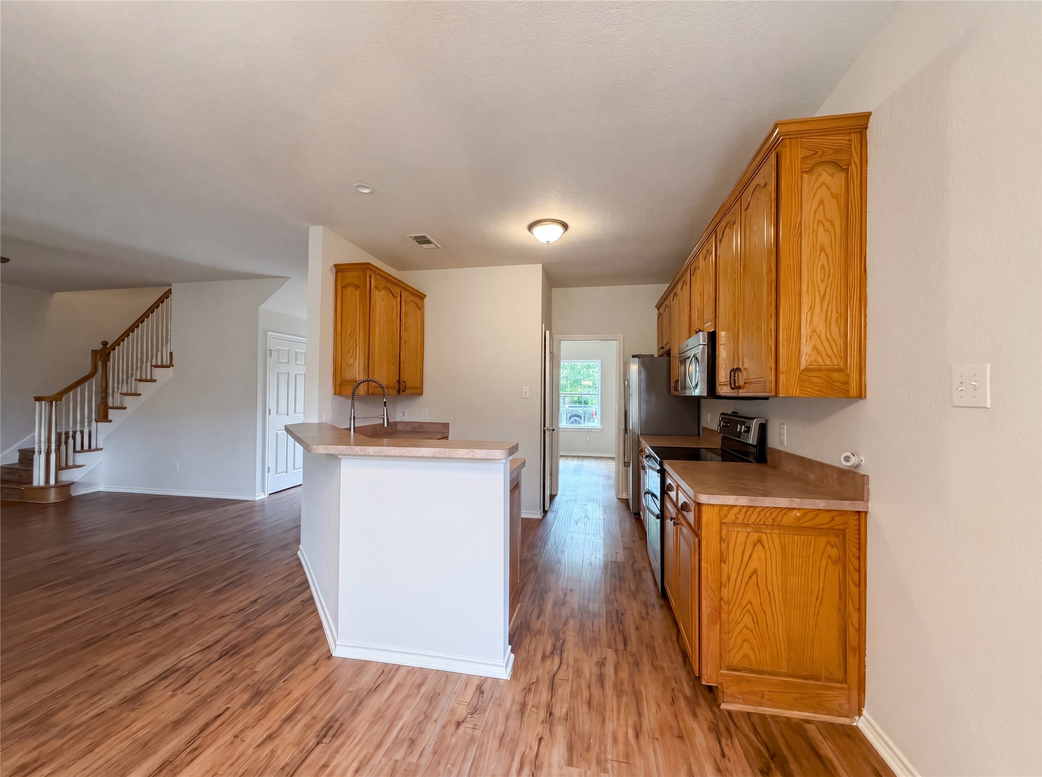 6218 Kingswood Drive Arlington TX 76001