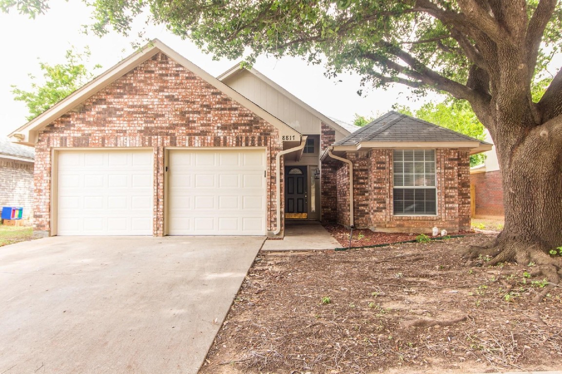 8817 Sabinas Trail Fort Worth TX 76118