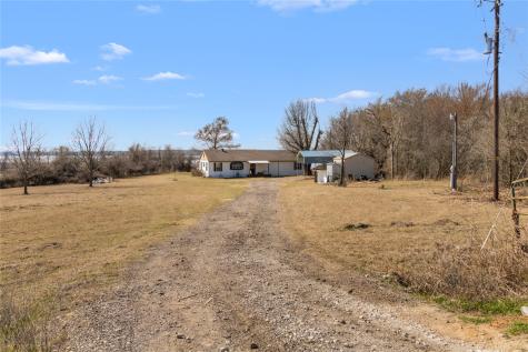 160 Lcr 825 Groesbeck TX 76642