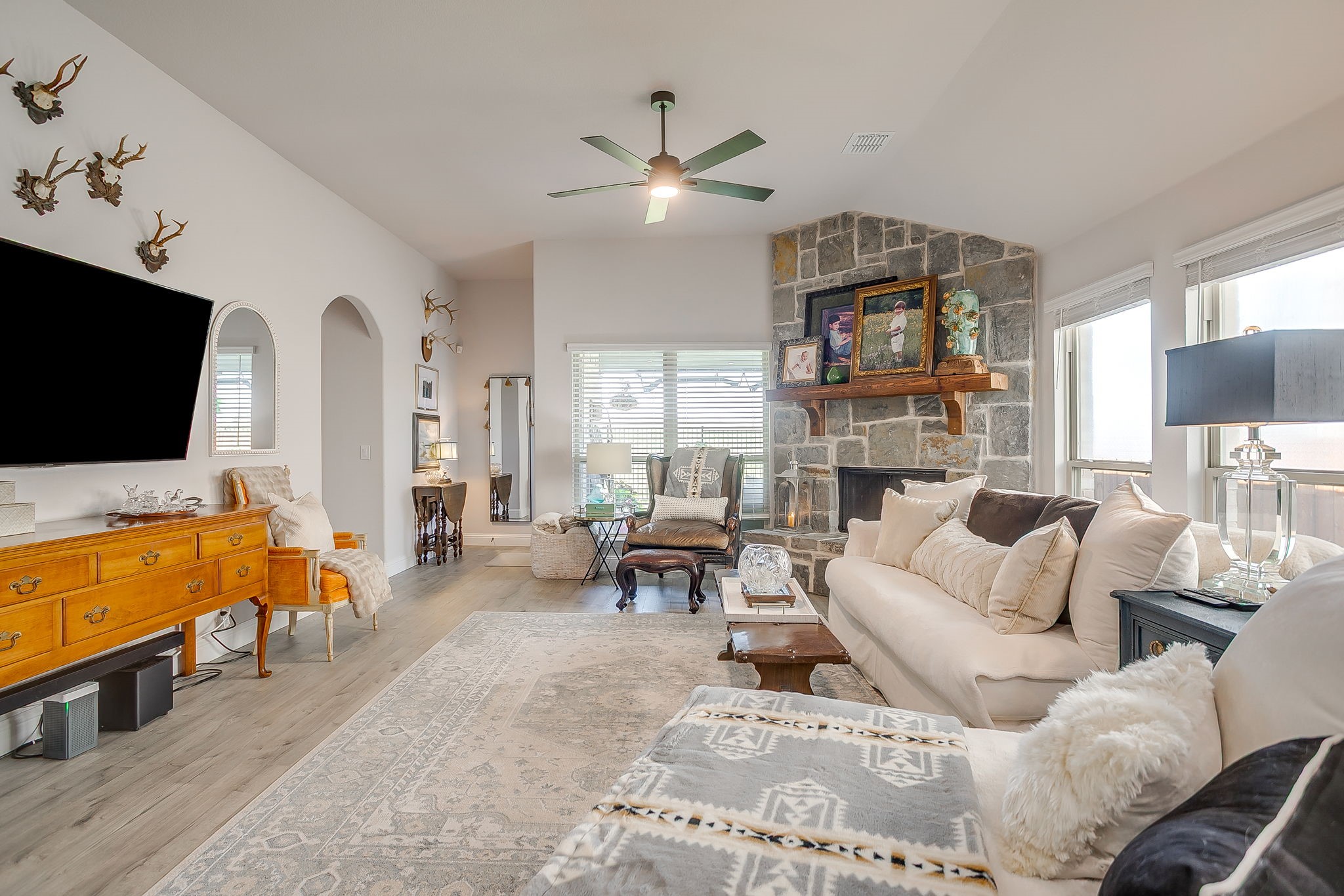 833 Godley Ranch Godley TX 76044