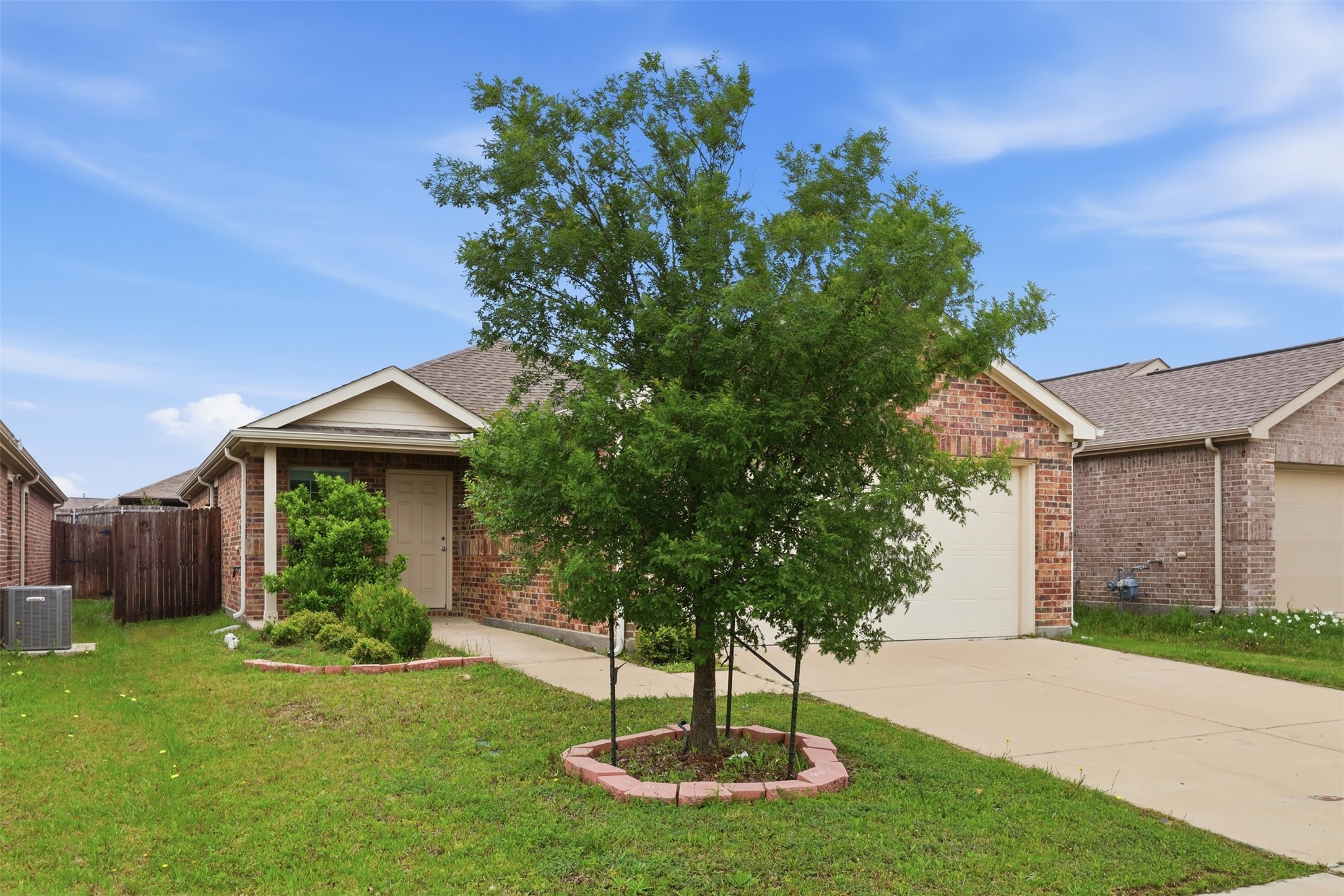 2804 Highgarden Trail Crandall TX 75114