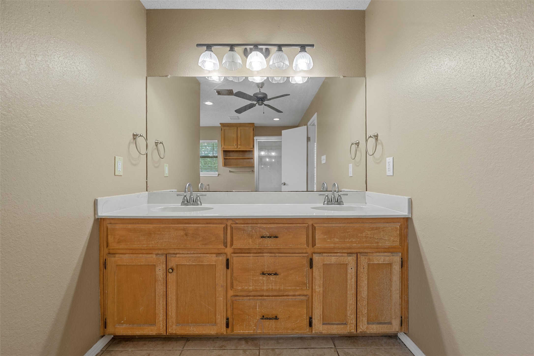1777 Longhorn Parkway Axtell TX 76624