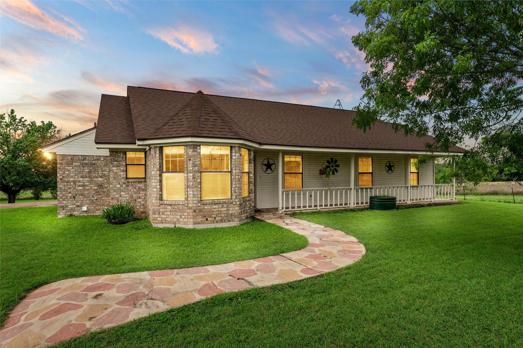 1777 Longhorn Parkway Axtell TX 76624