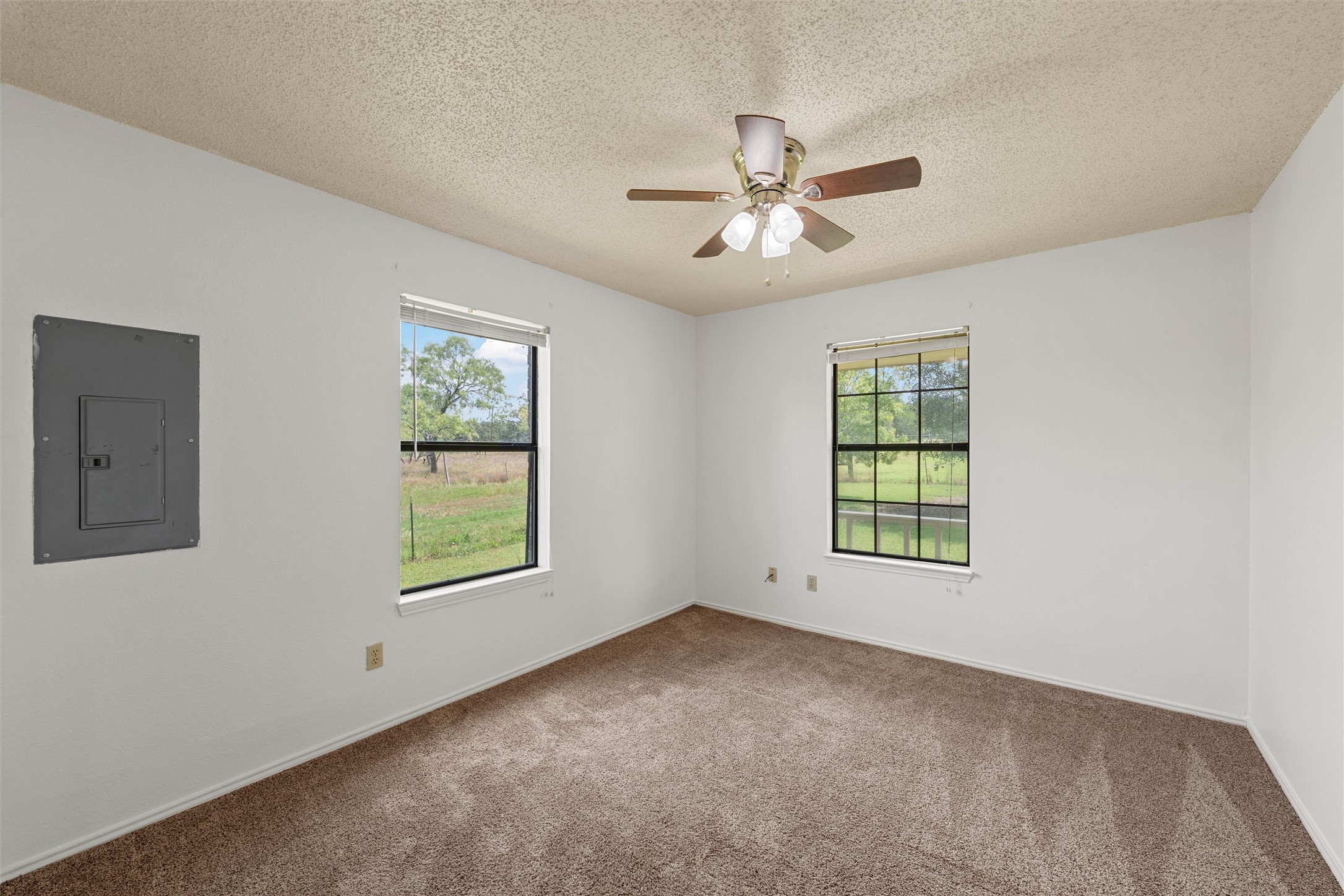 1777 Longhorn Parkway Axtell TX 76624