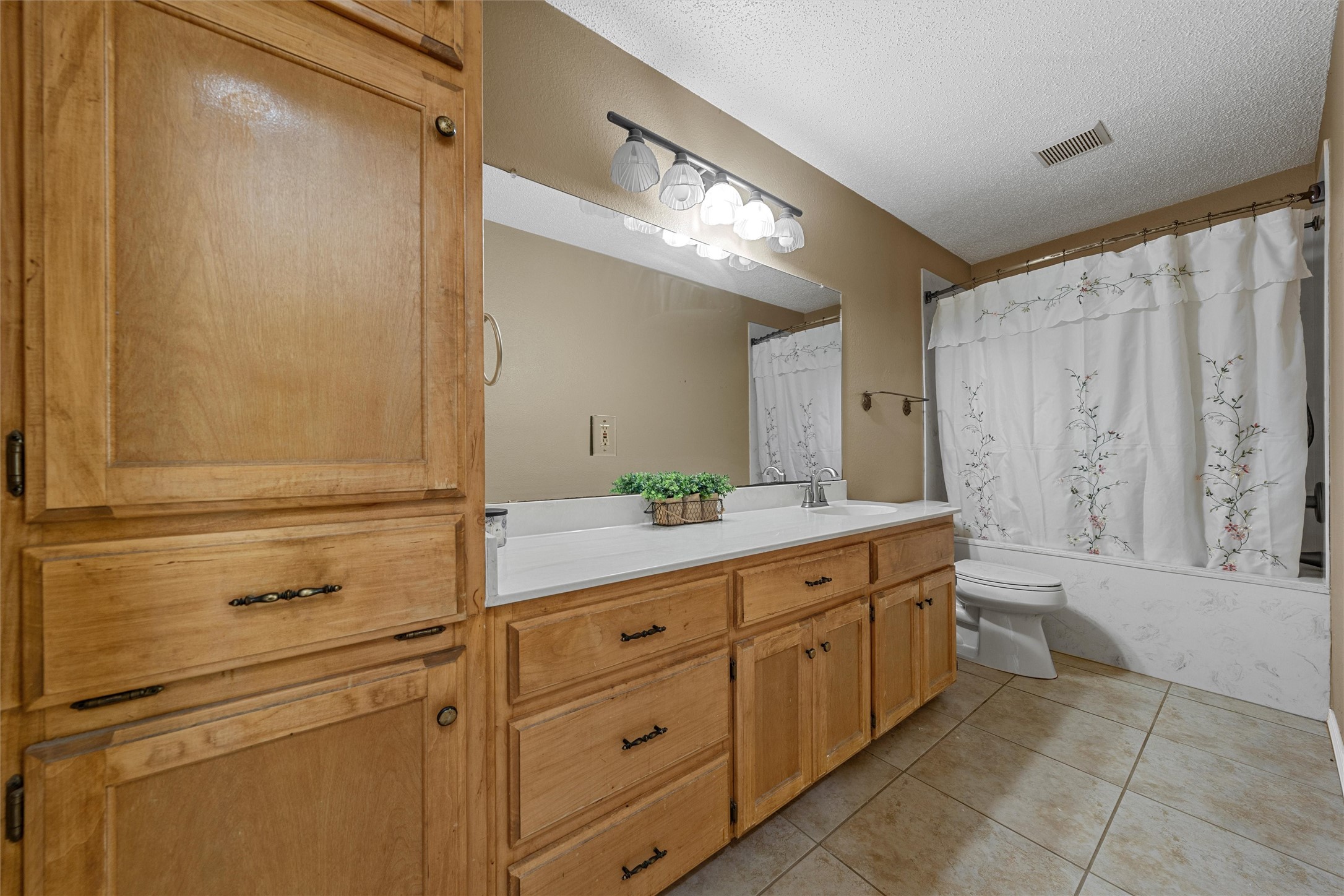 1777 Longhorn Parkway Axtell TX 76624