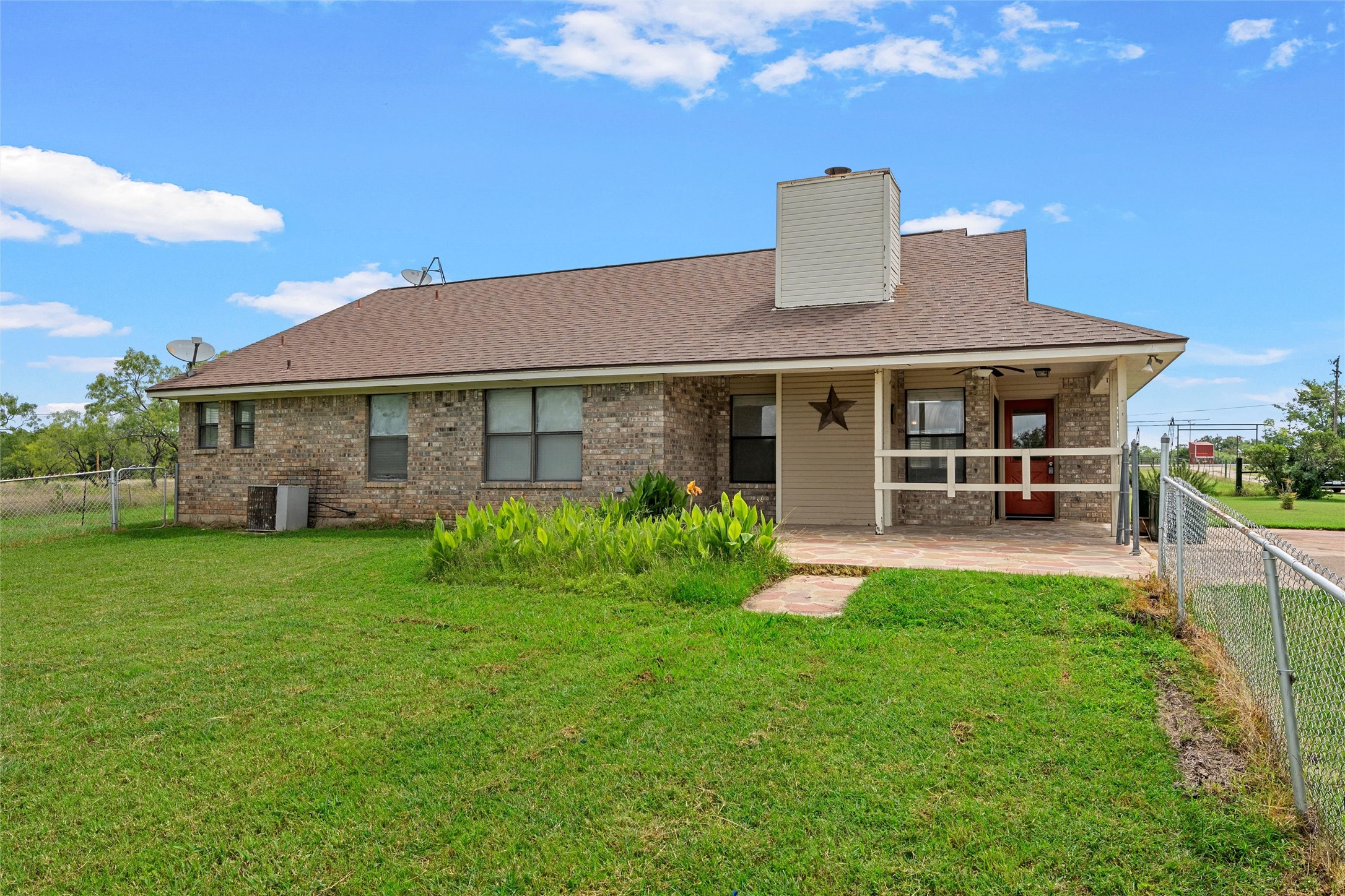 1777 Longhorn Parkway Axtell TX 76624