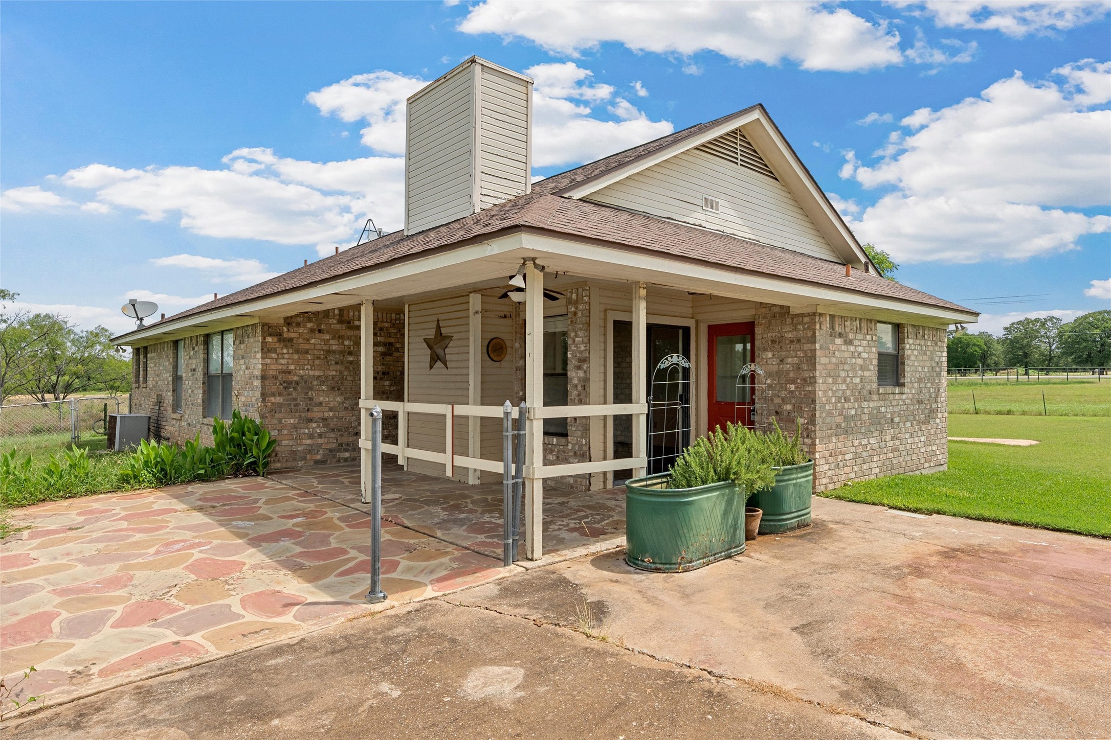 1777 Longhorn Parkway Axtell TX 76624