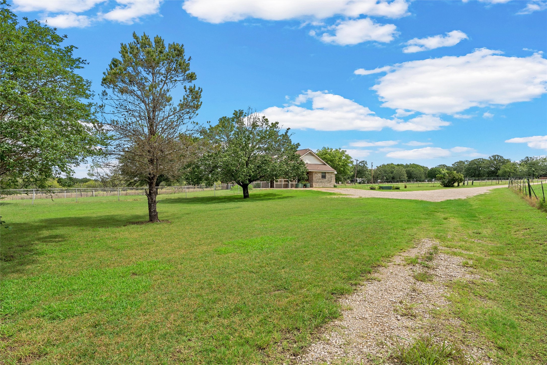 1777 Longhorn Parkway Axtell TX 76624