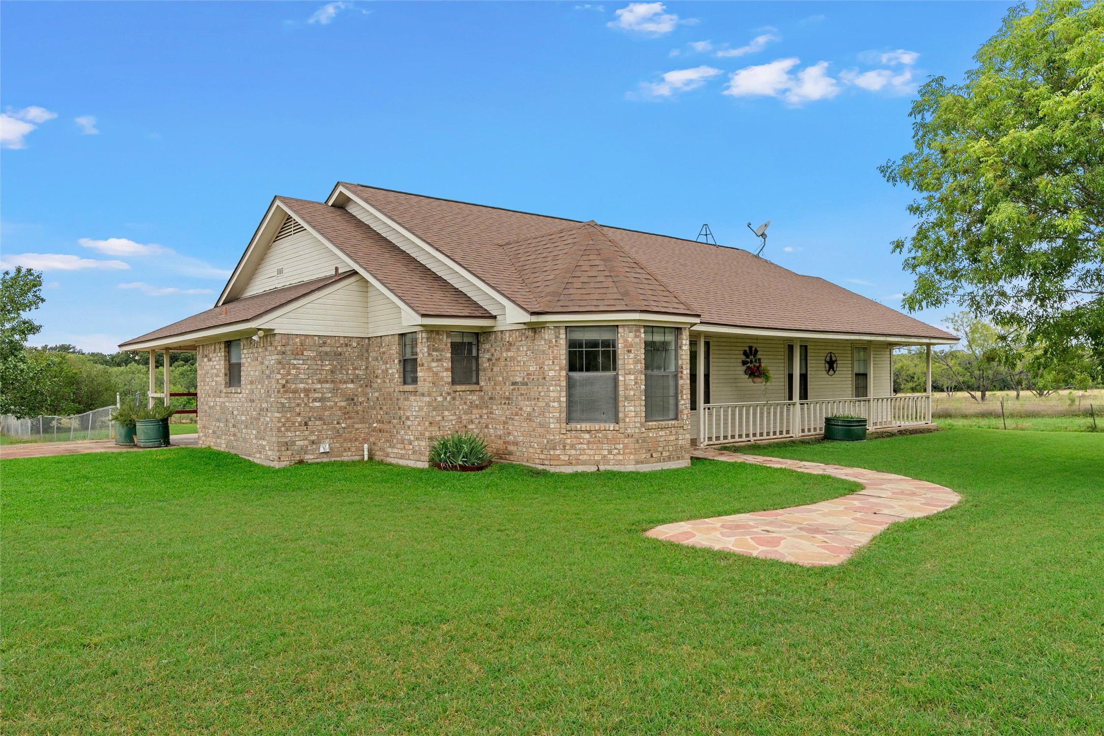 1777 Longhorn Parkway Axtell TX 76624