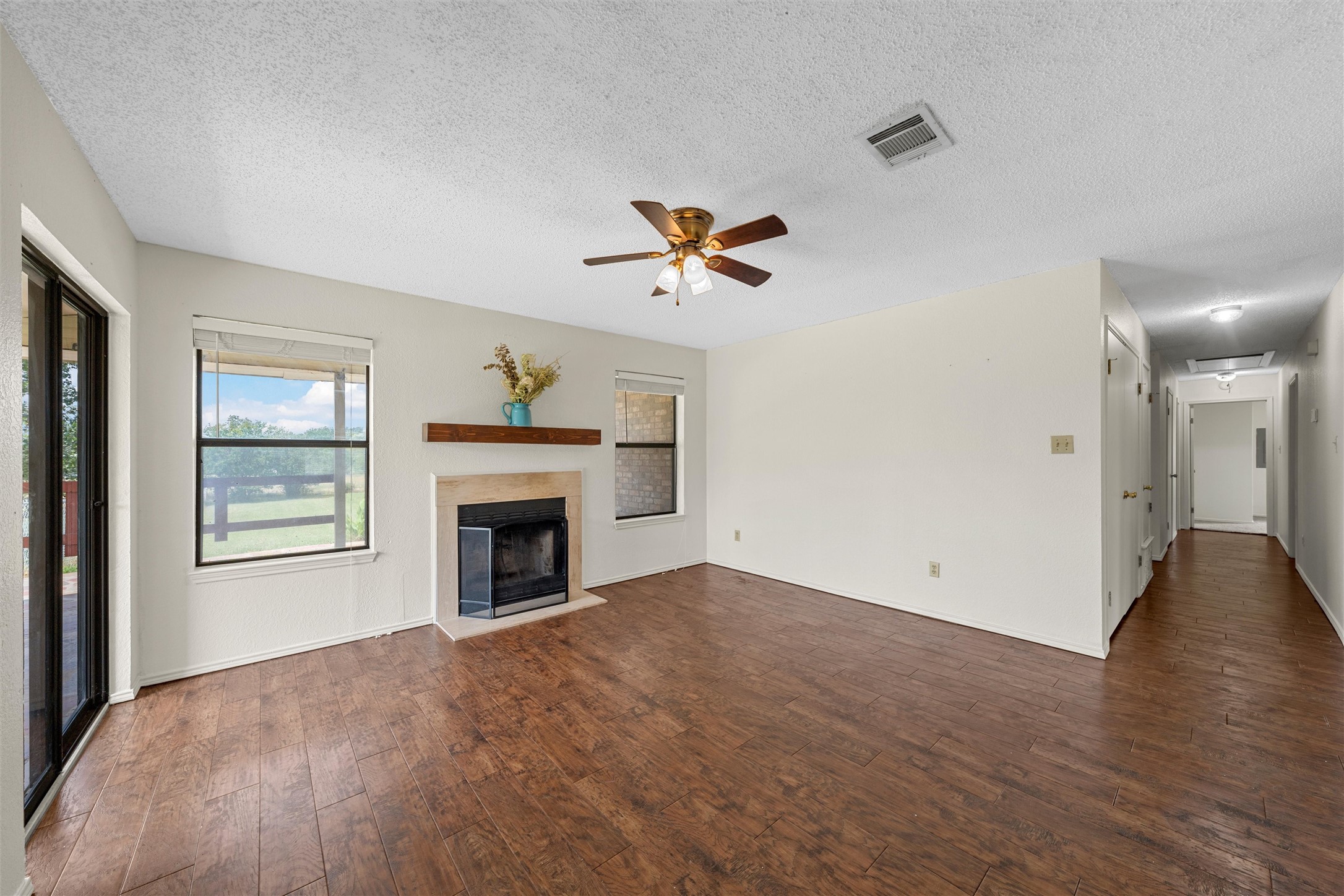 1777 Longhorn Parkway Axtell TX 76624