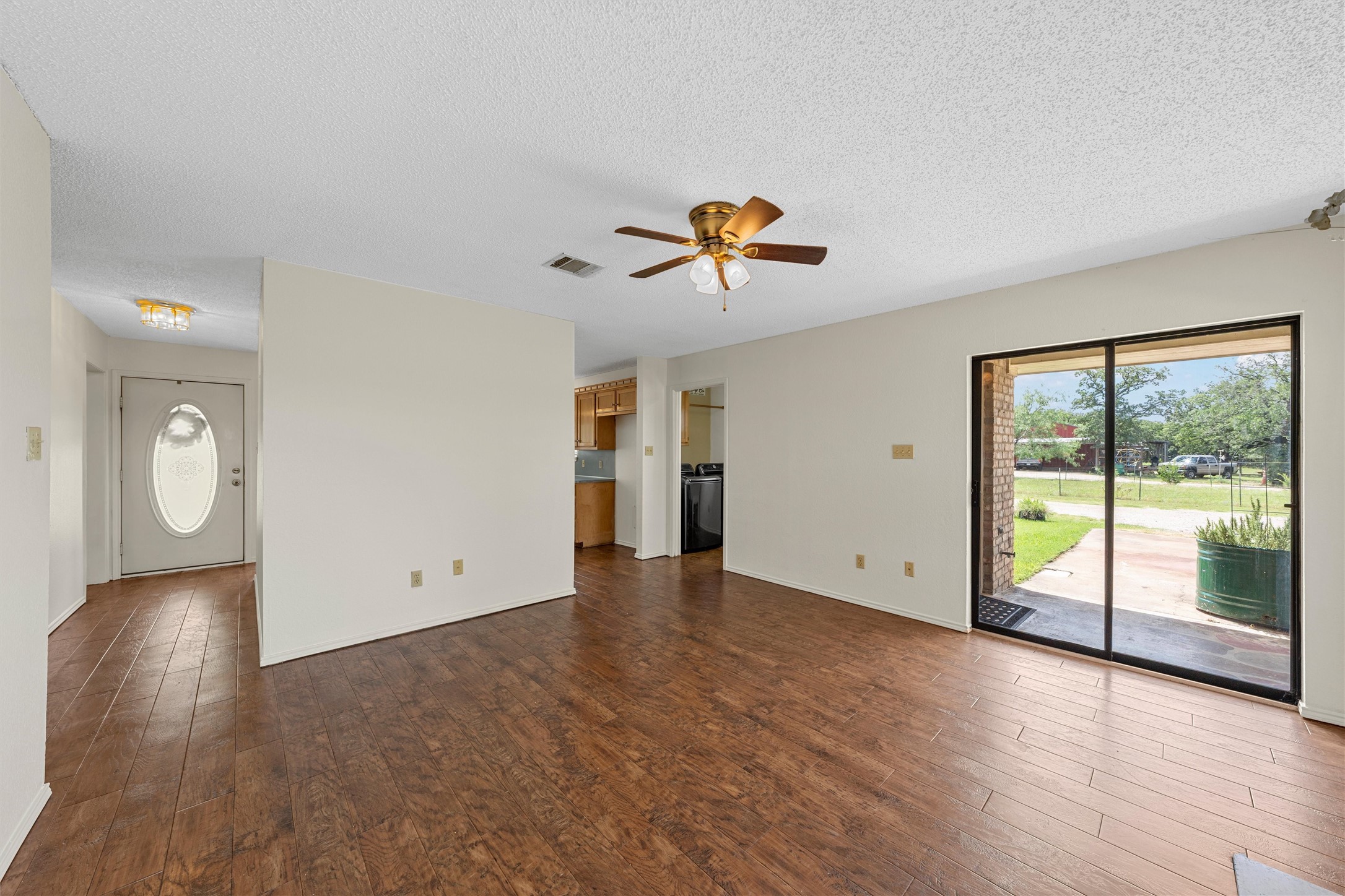 1777 Longhorn Parkway Axtell TX 76624