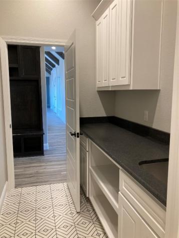 7081 Veal Station Weatherford TX 76085