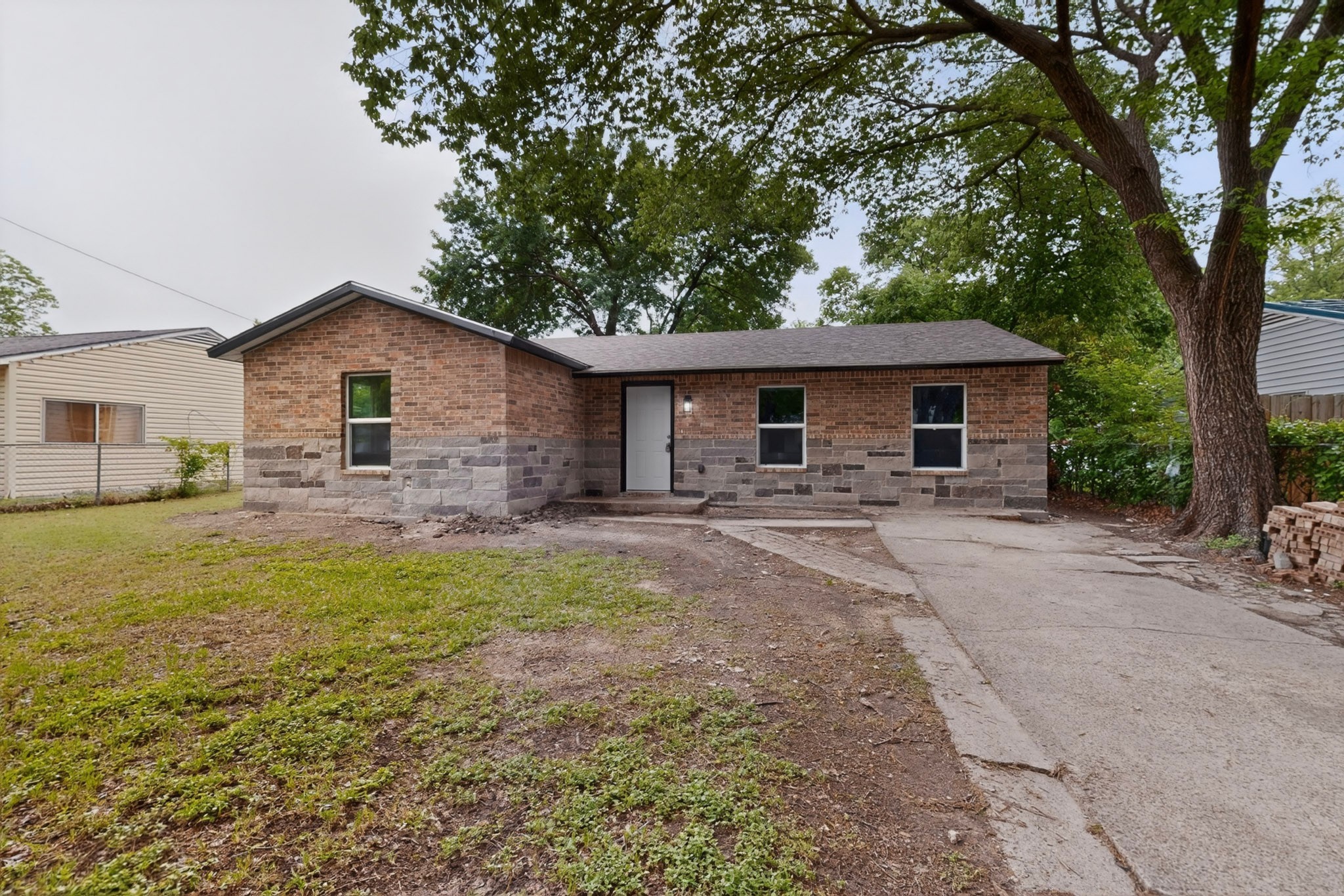 2518 Larry Drive Dallas TX 75228