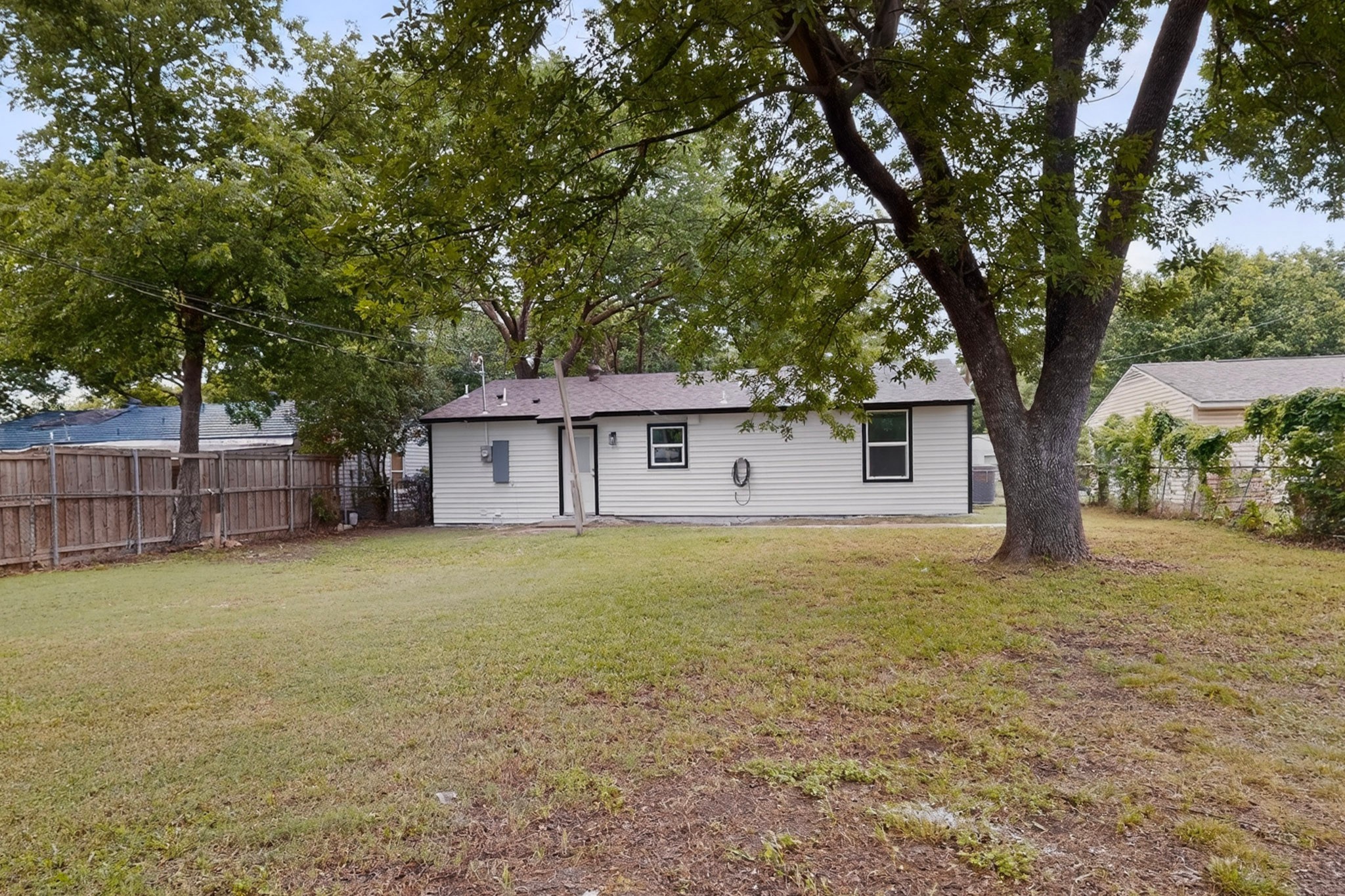 2518 Larry Drive Dallas TX 75228