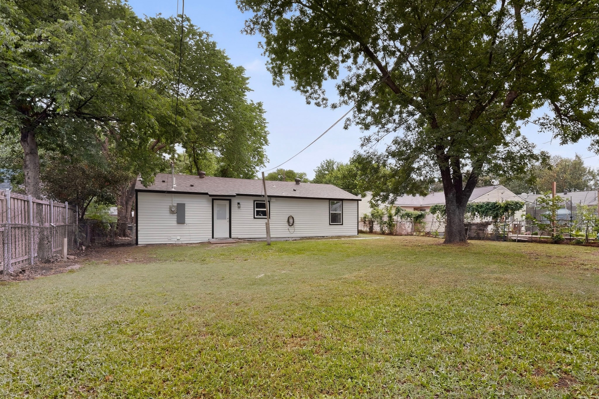 2518 Larry Drive Dallas TX 75228