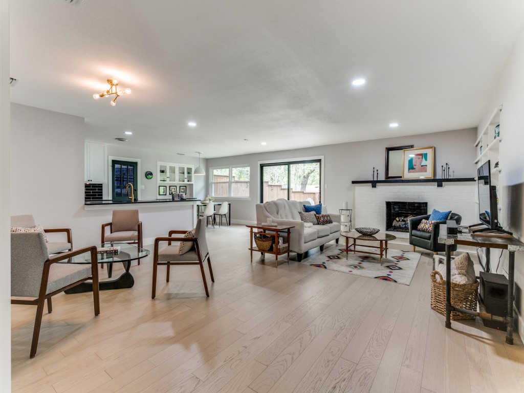 3641 Coral Gables Drive Dallas TX 75229