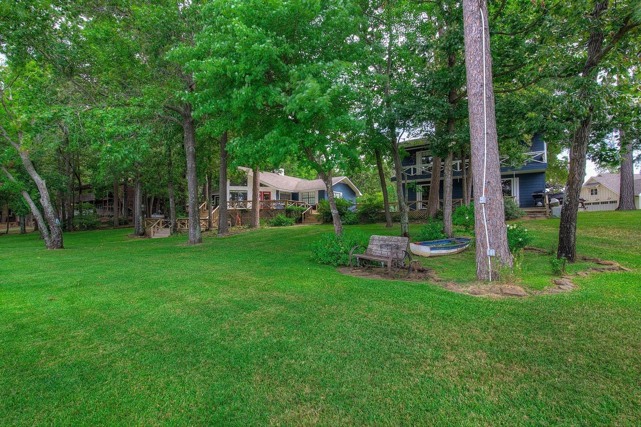 Mount Vernon TX, 510 Trappers Trail