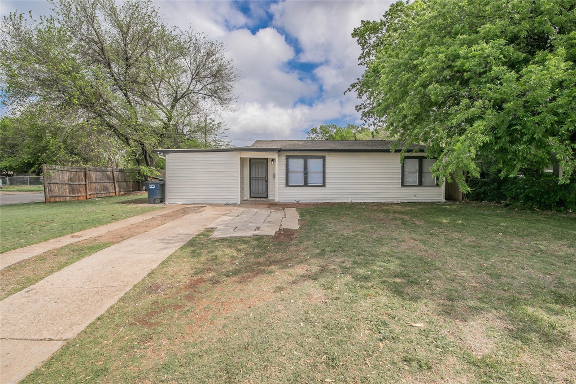1328 Hamsted Street Fort Worth TX 76115